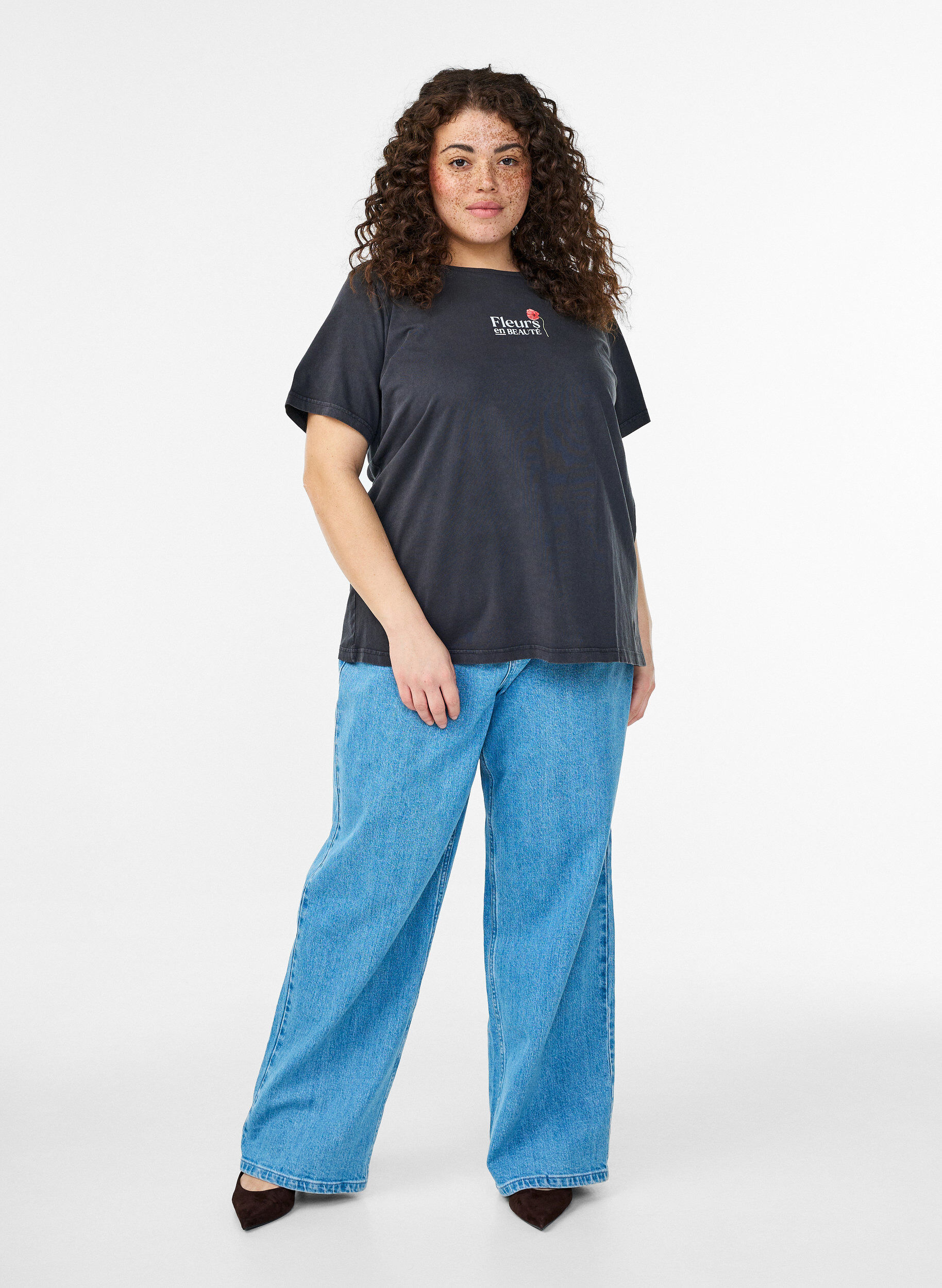 ZizziT-Shirt aus Baumwolle mit Print auf Vorder- und R&uuml;ckseite, 9991, Model image number 1