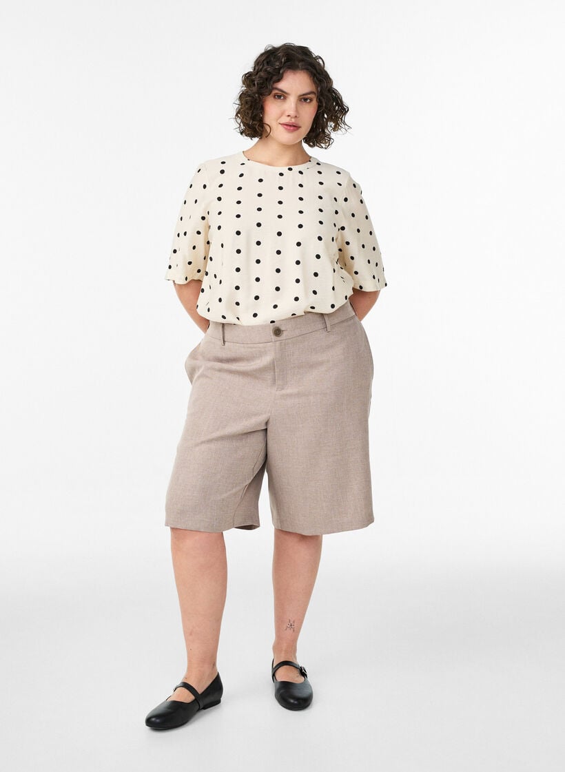 Bluse aus Viskose mit Punkten und 1/2-&Auml;rmeln, Vanille, Model image number 1