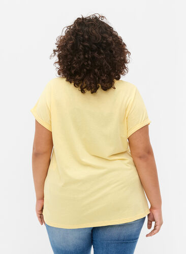 Kurzärmeliges T-Shirt aus einer Baumwollmischung, Popcorn, Model image number 1