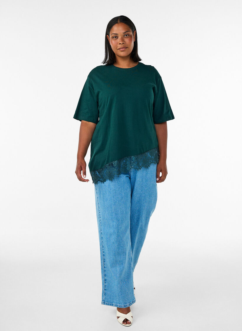 T-Shirt mit asymmetrischem Spitzensaum, Gr&uuml;n, Model image number 1