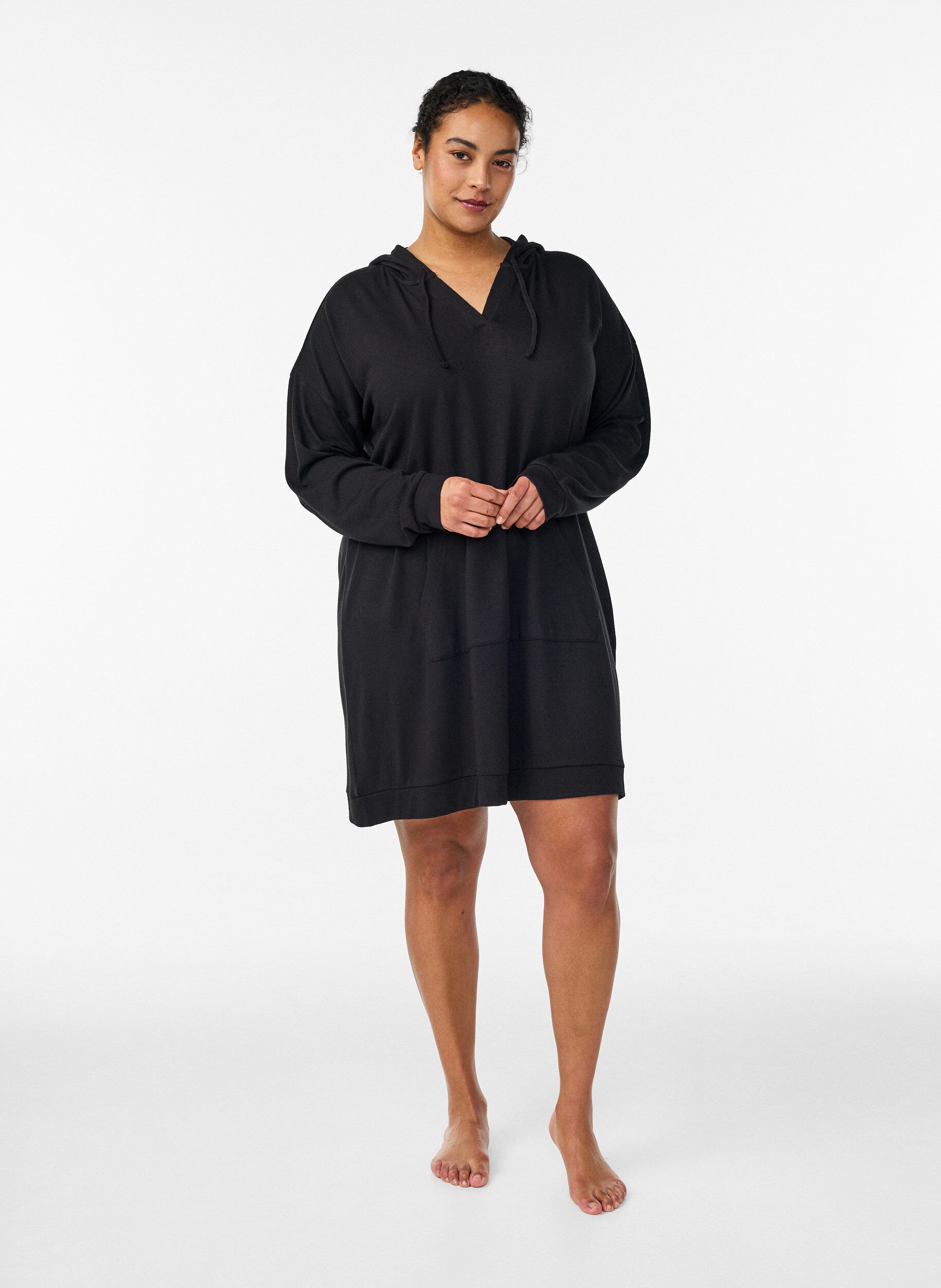ZizziKurzes Hoodie-Kleid mit K&auml;ngurutasche, Schwarz, Model image number 1