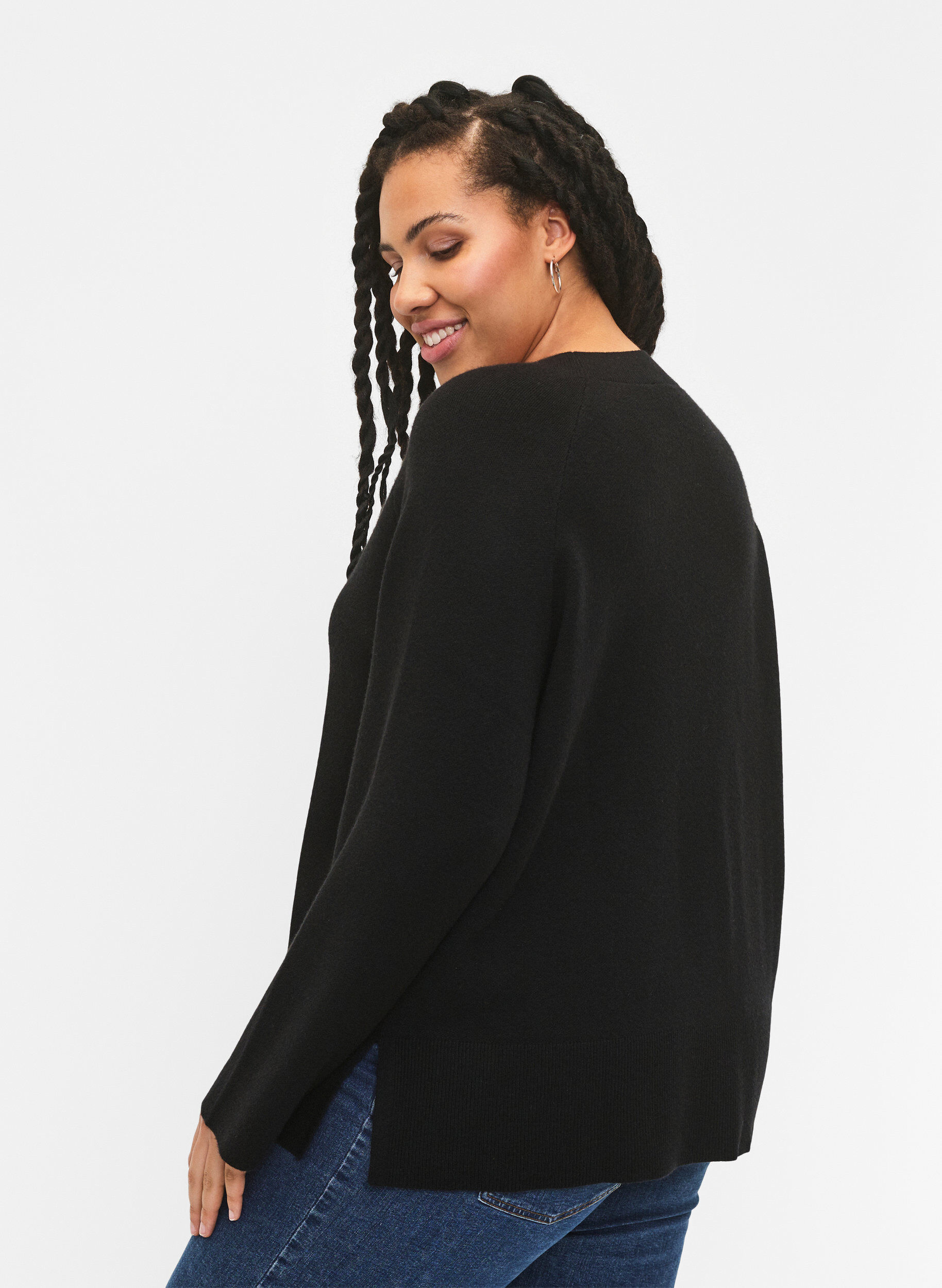 ZizziPullover aus Viskosemischung mit Seitenschlitz	, Black, Model image number 1