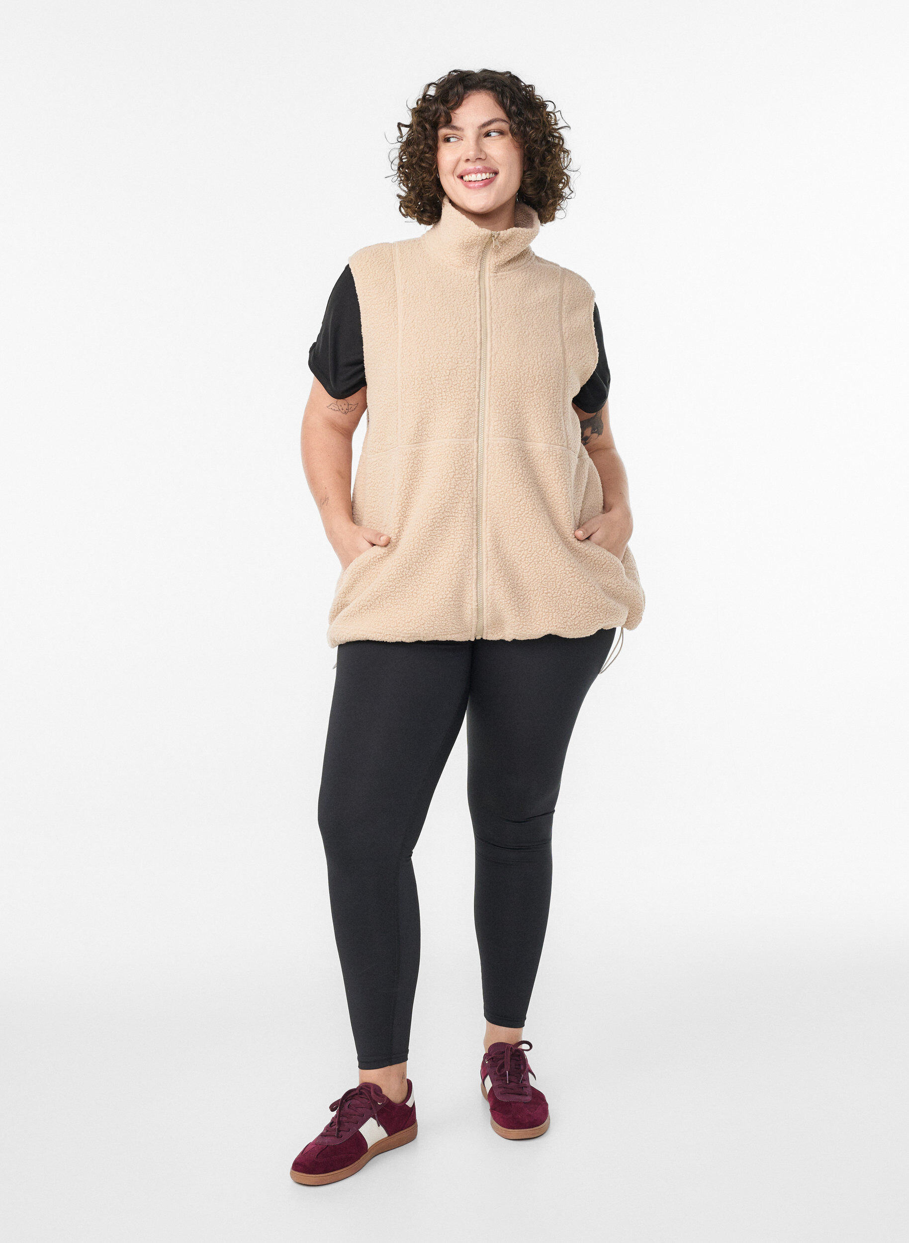 ZizziTeddy-Weste mit Taschen, Beige, Model image number 1