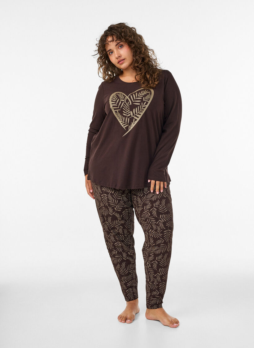 Pyjamaoberteil aus Baumwolle mit Herzmuster, Braun, Model image number 1