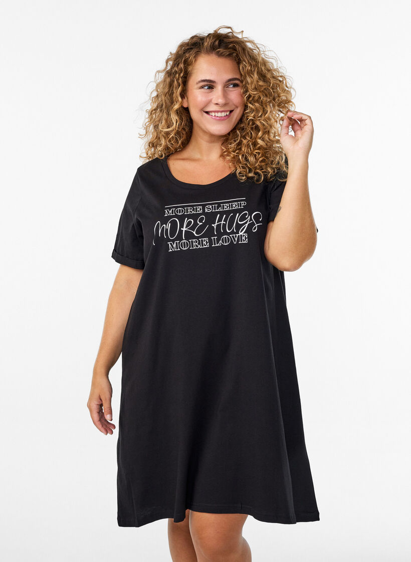 Kurz&auml;rmeliges Nachthemd aus Bio-Baumwolle, Schwarz, Model image number 0
