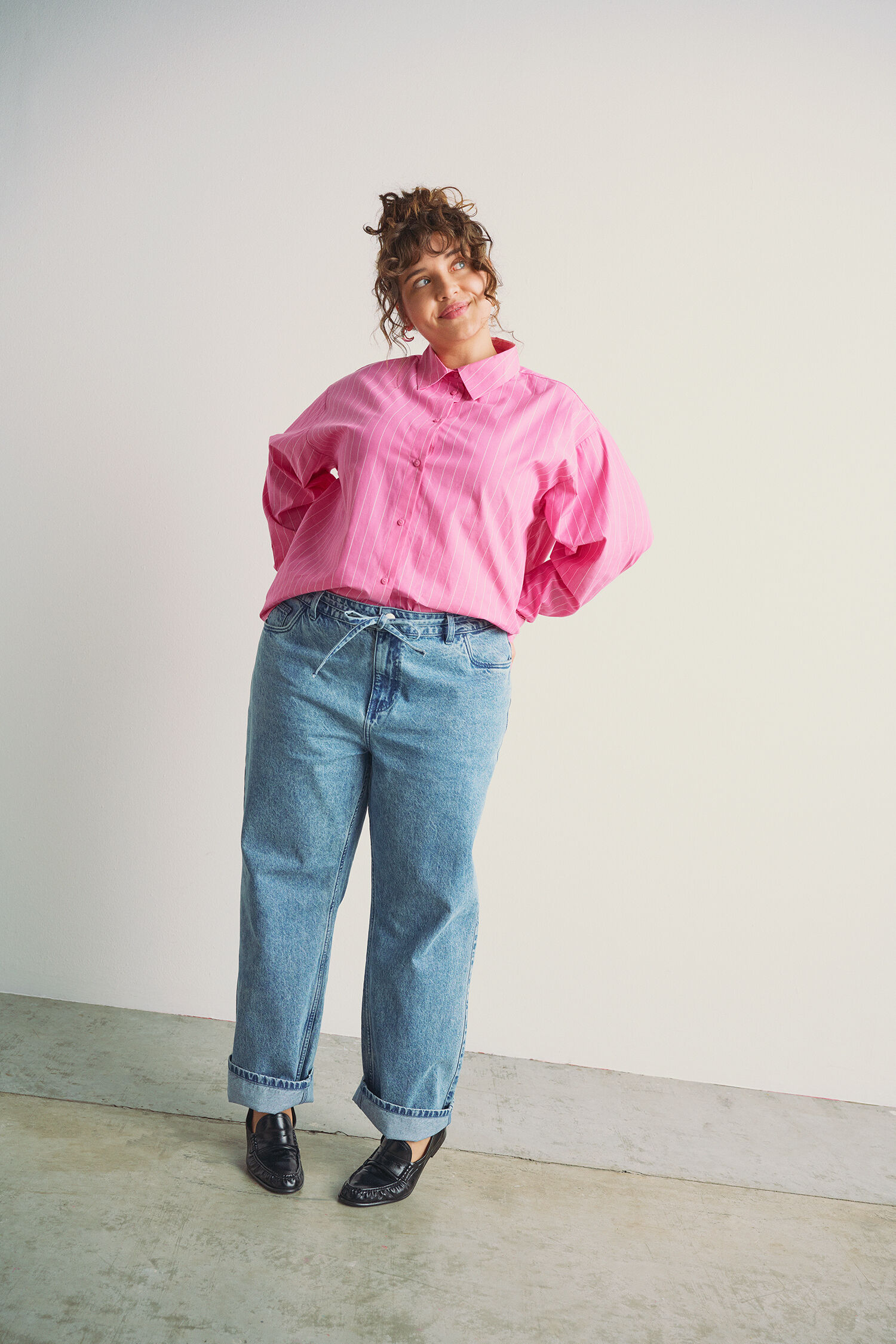 Hemd mit Bindedetail auf der R&uuml;ckseite, , Model