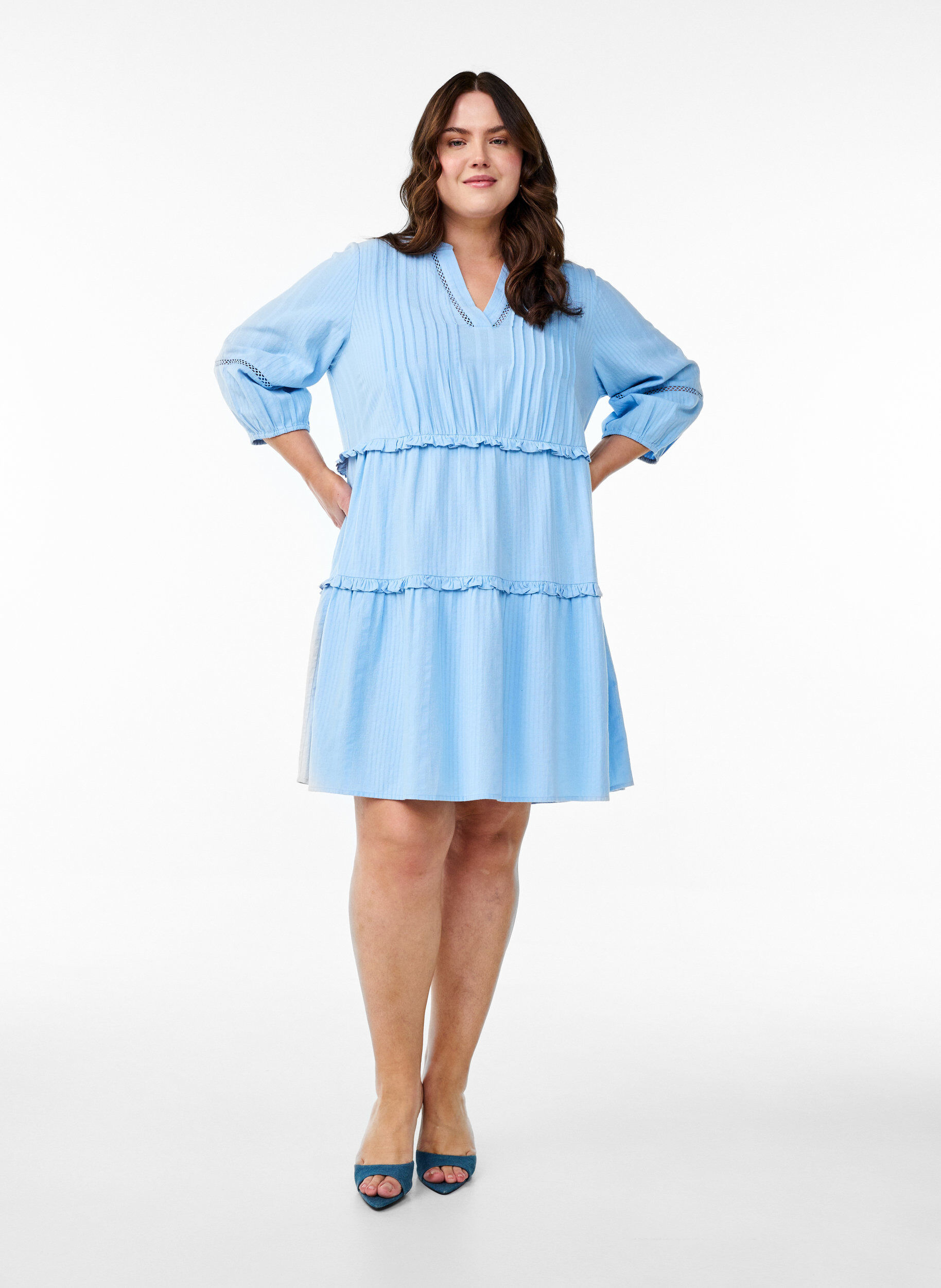 ZizziBaumwollkleid mit 3/4-&Auml;rmeln und R&uuml;schen, Blau, Model image number 1