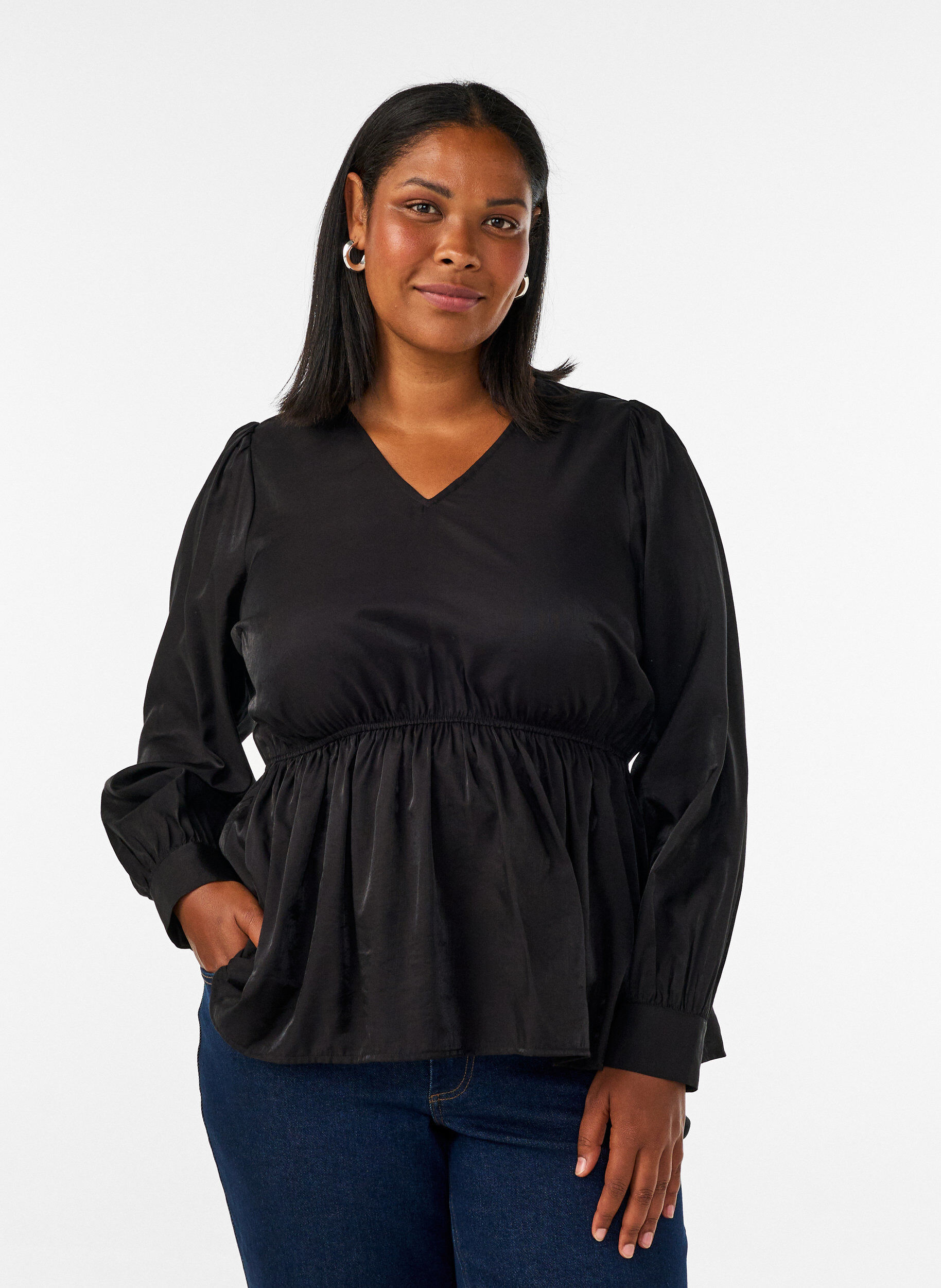 ZizziGl&auml;nzende Bluse aus Viskose mit Peplum-Effekt, Schwarz, Model image number 0