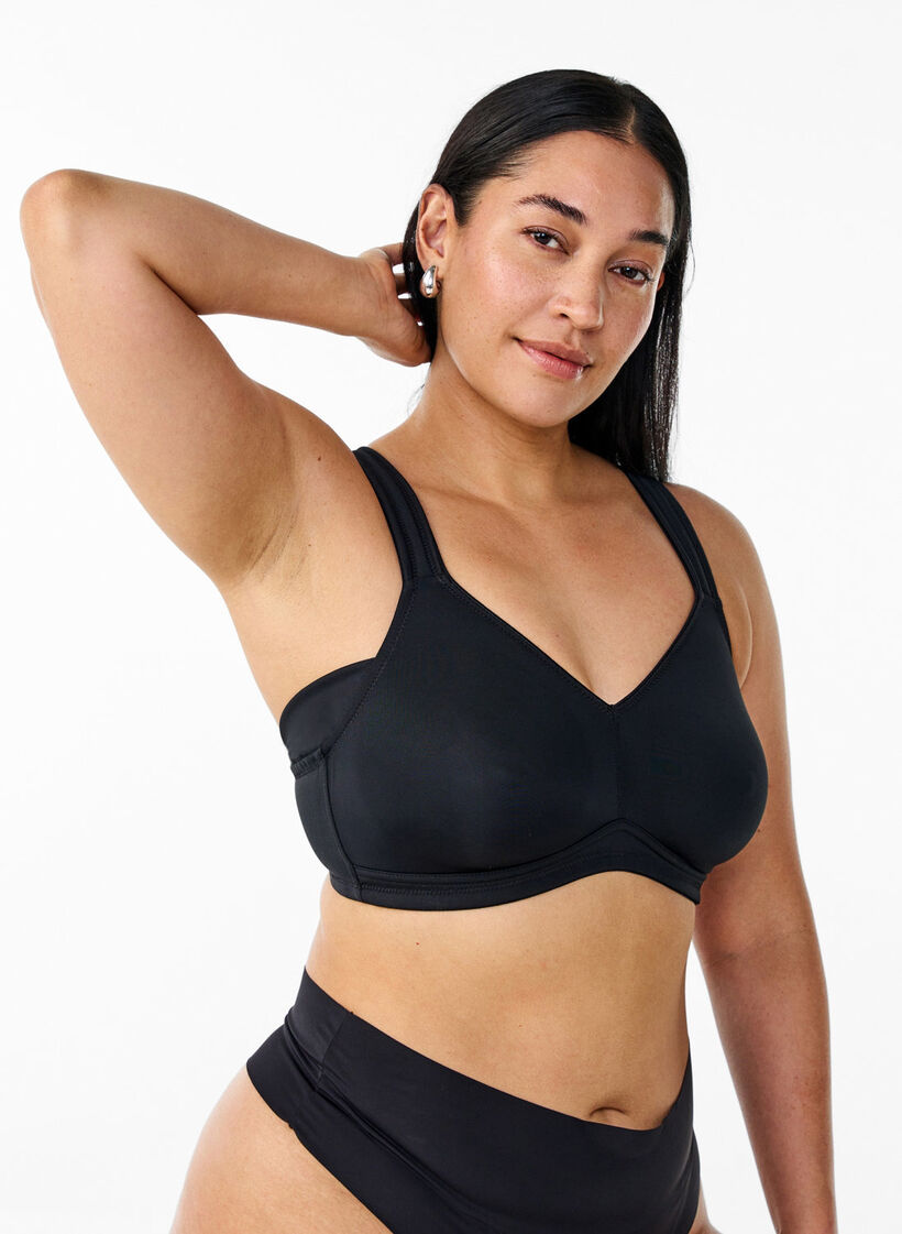 Bequemer BH mit gepolsterten Tr&auml;gern, Schwarz, Model image number 0