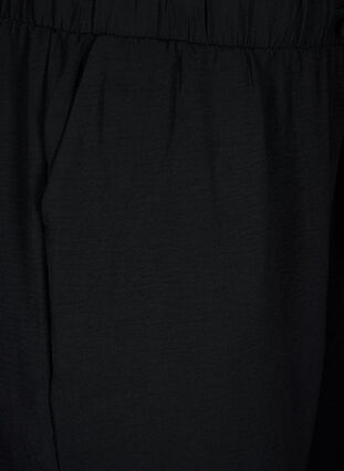 Kurze Hose mit Taschen und elastischem Bund, Black, Packshot image number 2
