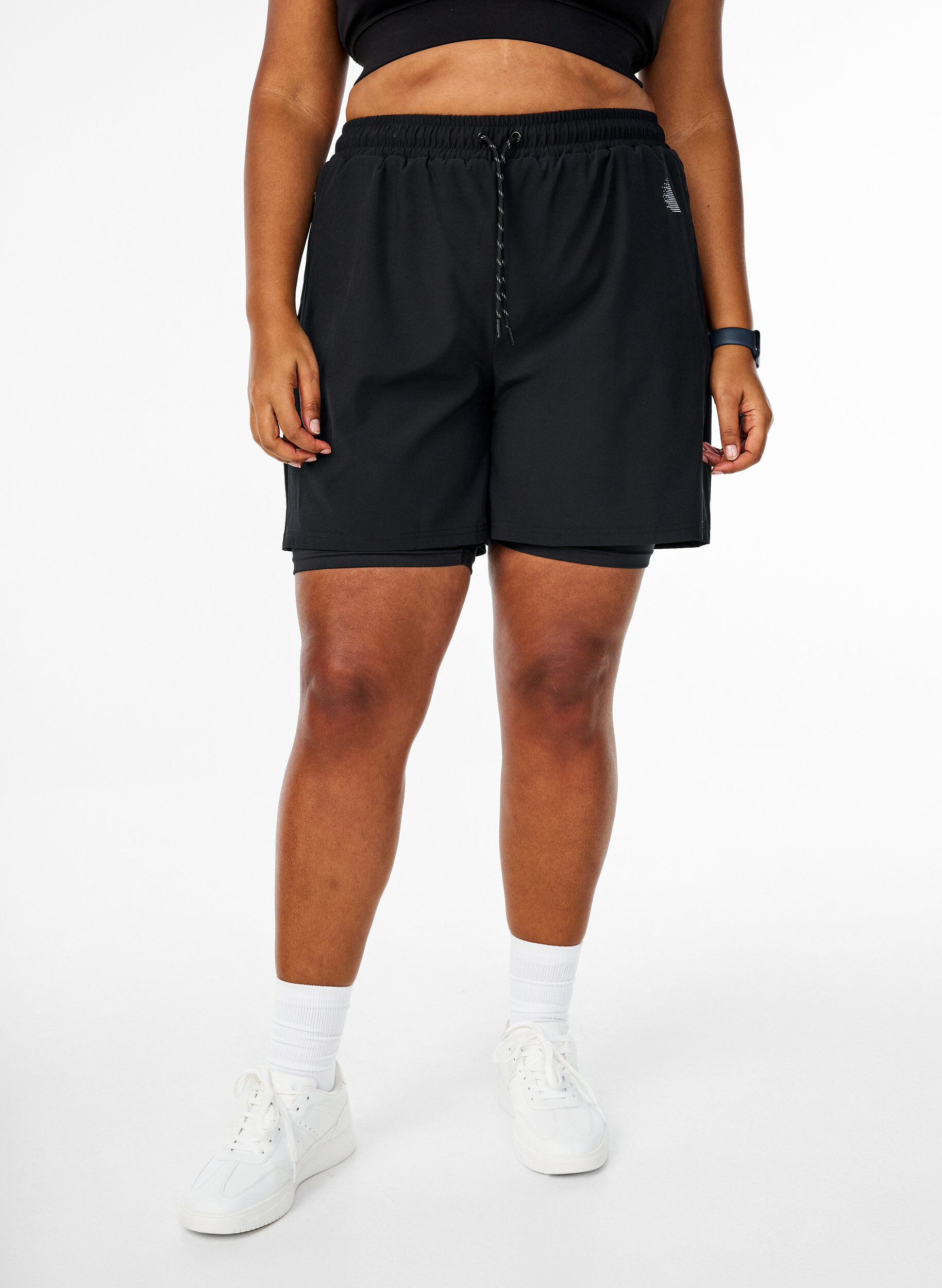 ZizziTrainingsshorts mit Innenhose, Schwarz, Model image number 3