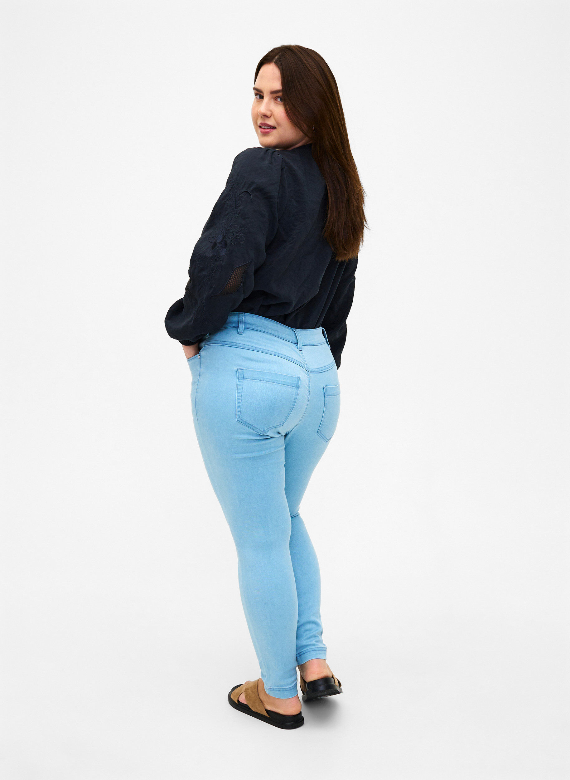 ZizziViona Jeans mit normaler Taille, Blau, Model image number 1
