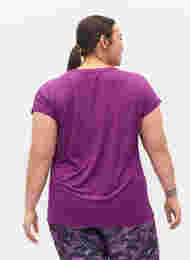 Einfarbiges Trainings-T-Shirt, Grape Juice, Model