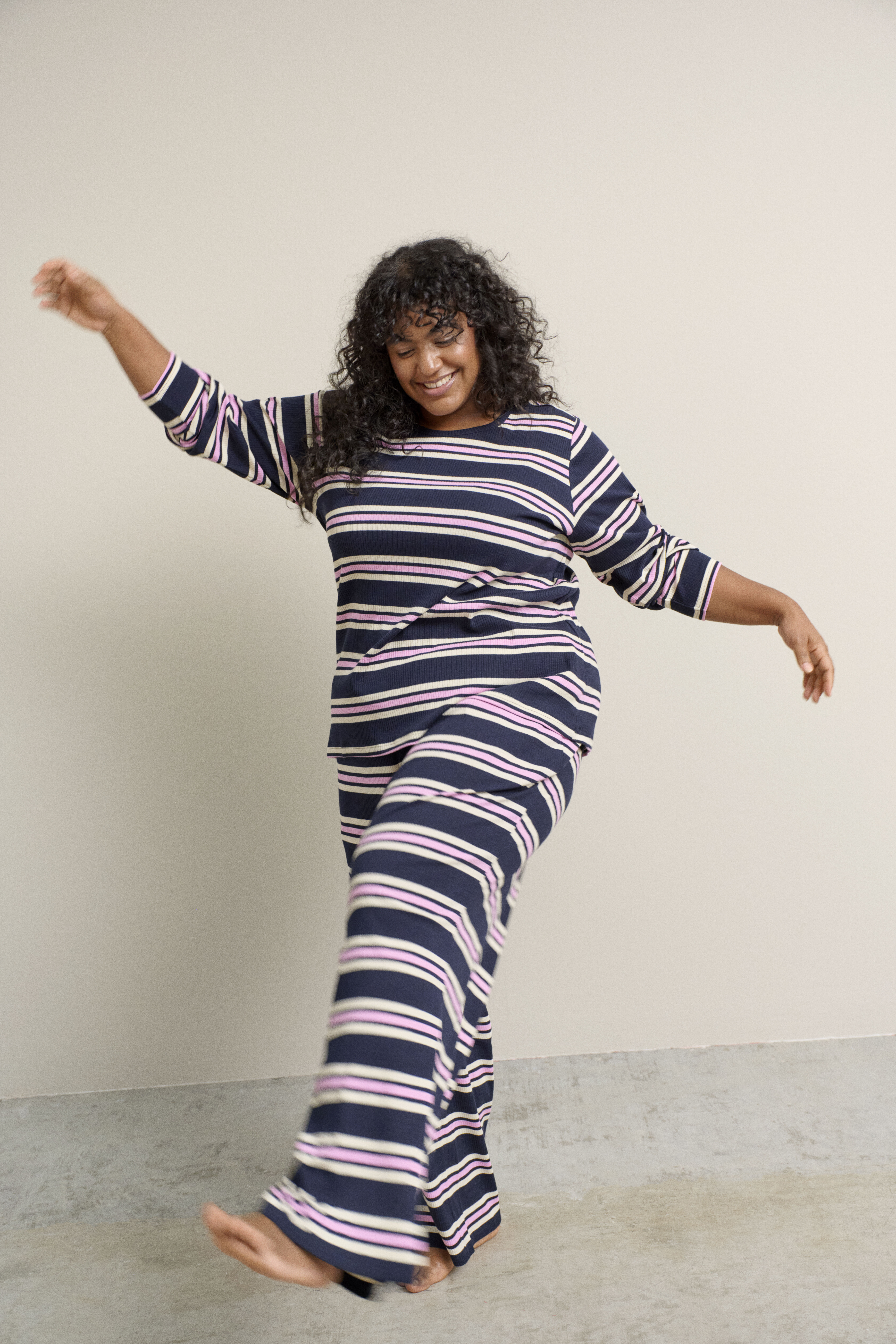 ZizziGestreiftes Set, , Model