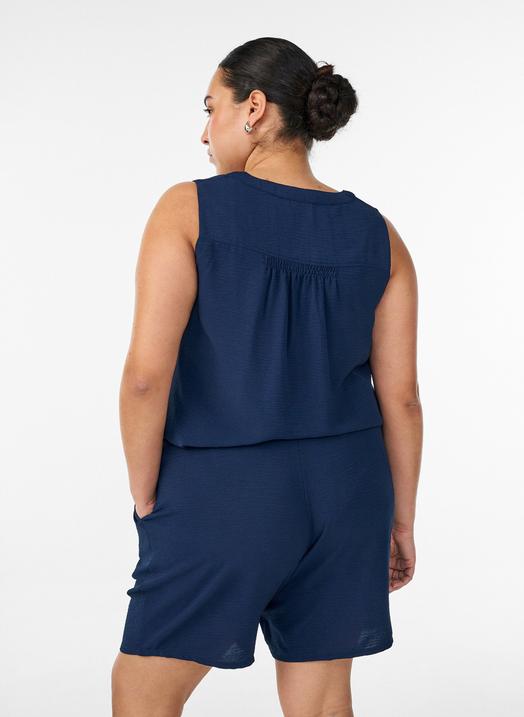ZizziKurze Hose mit Taschen und elastischem Bund, Blau, Model image number 2