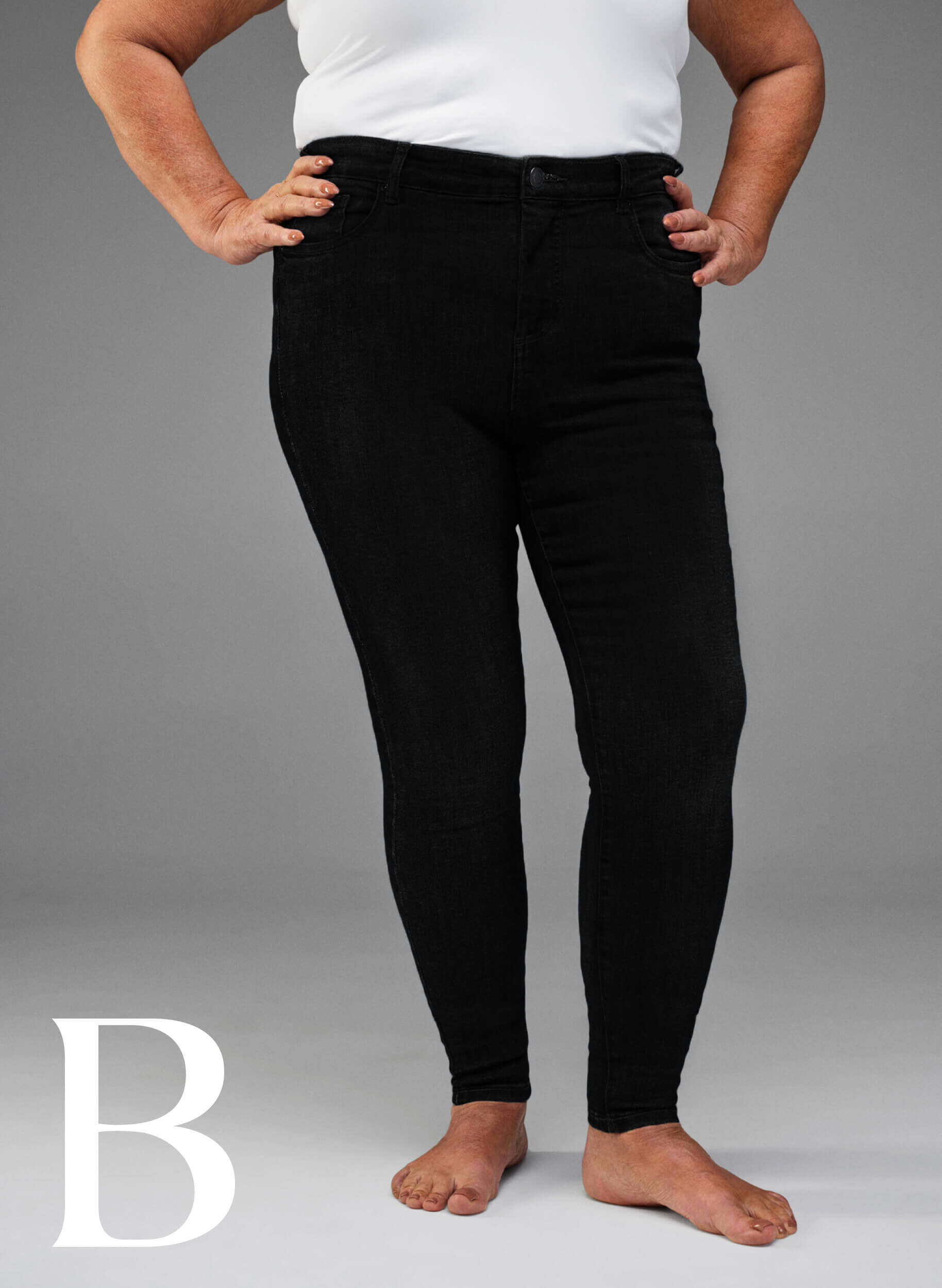ZizziSuper Slim-Fit-Jeans mit hoher Taille, Black, Model image number 4