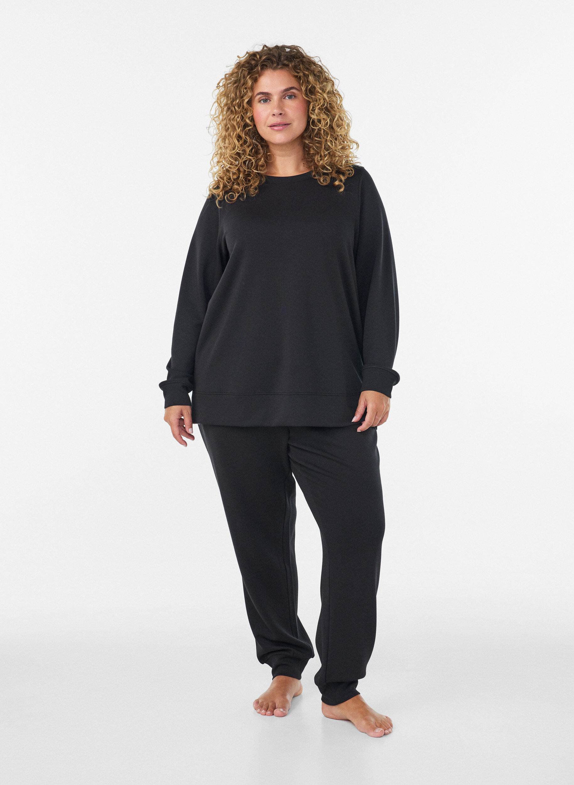 ZizziLang&auml;rmelige Bluse aus Jersey mit Rundhalsausschnitt, Schwarz, Model image number 1