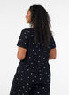 Gebl&uuml;mtes Pyjamaoberteil mit Rippstruktur, Schwarz, Model image number 2