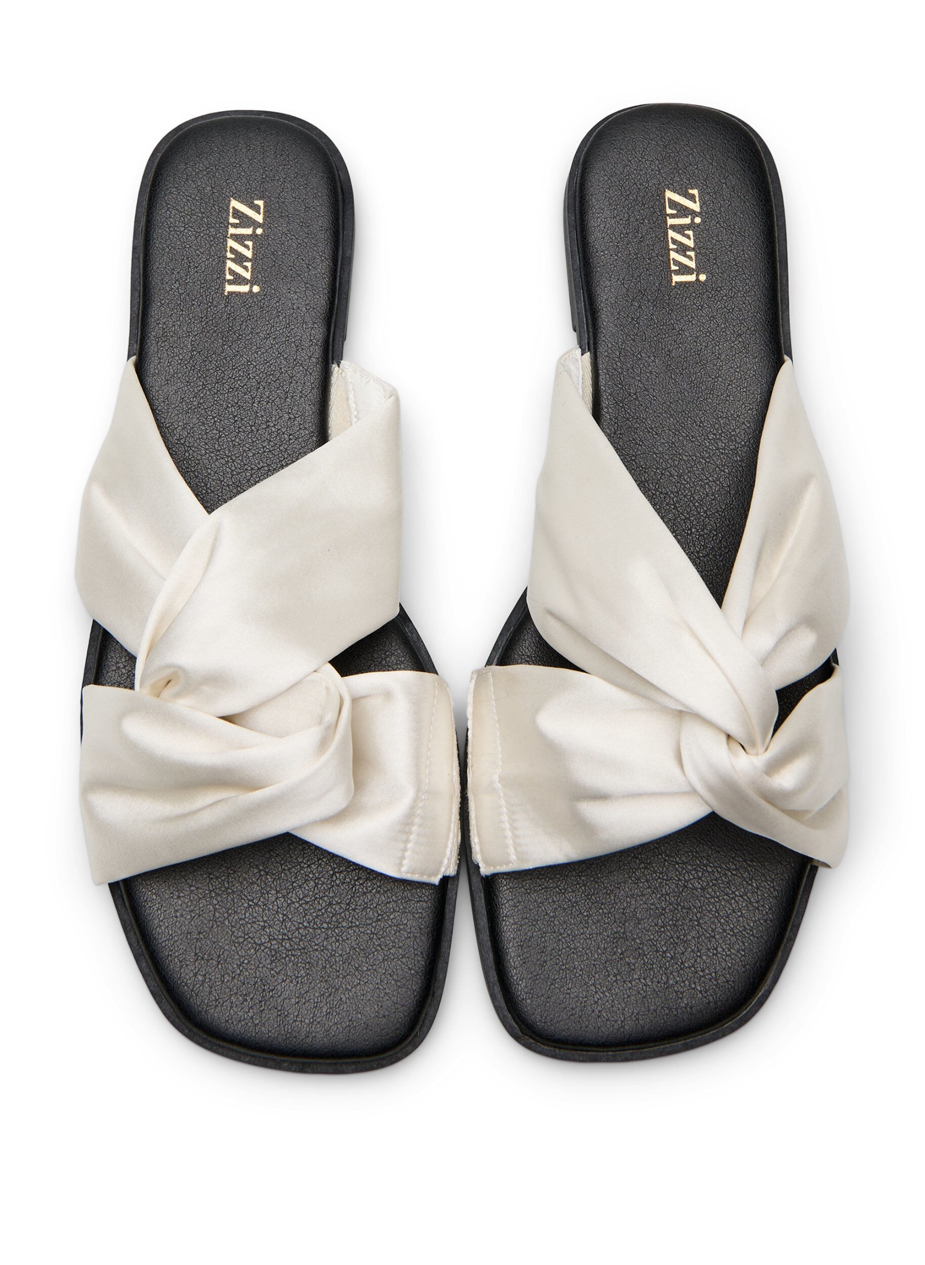 ZizziFlache Sandalen mit gekreuzten Satinriemen, Vanille, Packshot image number 2