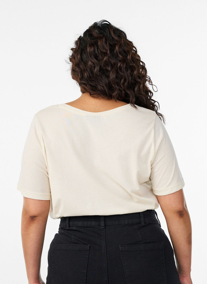 T-Shirt mit Print, Vanille, Model image number 2