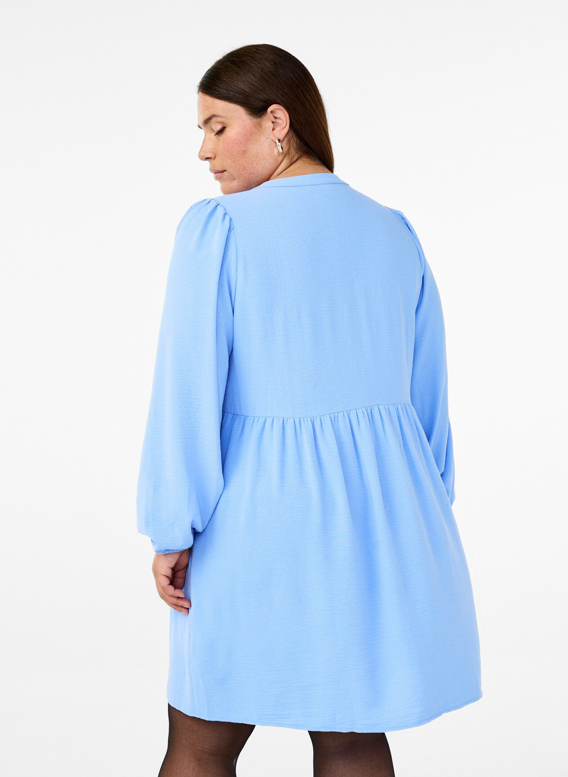 ZizziKurzes Kleid mit Falten und langen &Auml;rmeln, Blau, Model image number 1