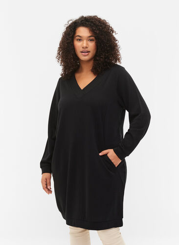 Pulloverkleid mit V-Ausschnitt, Black, Model image number 0