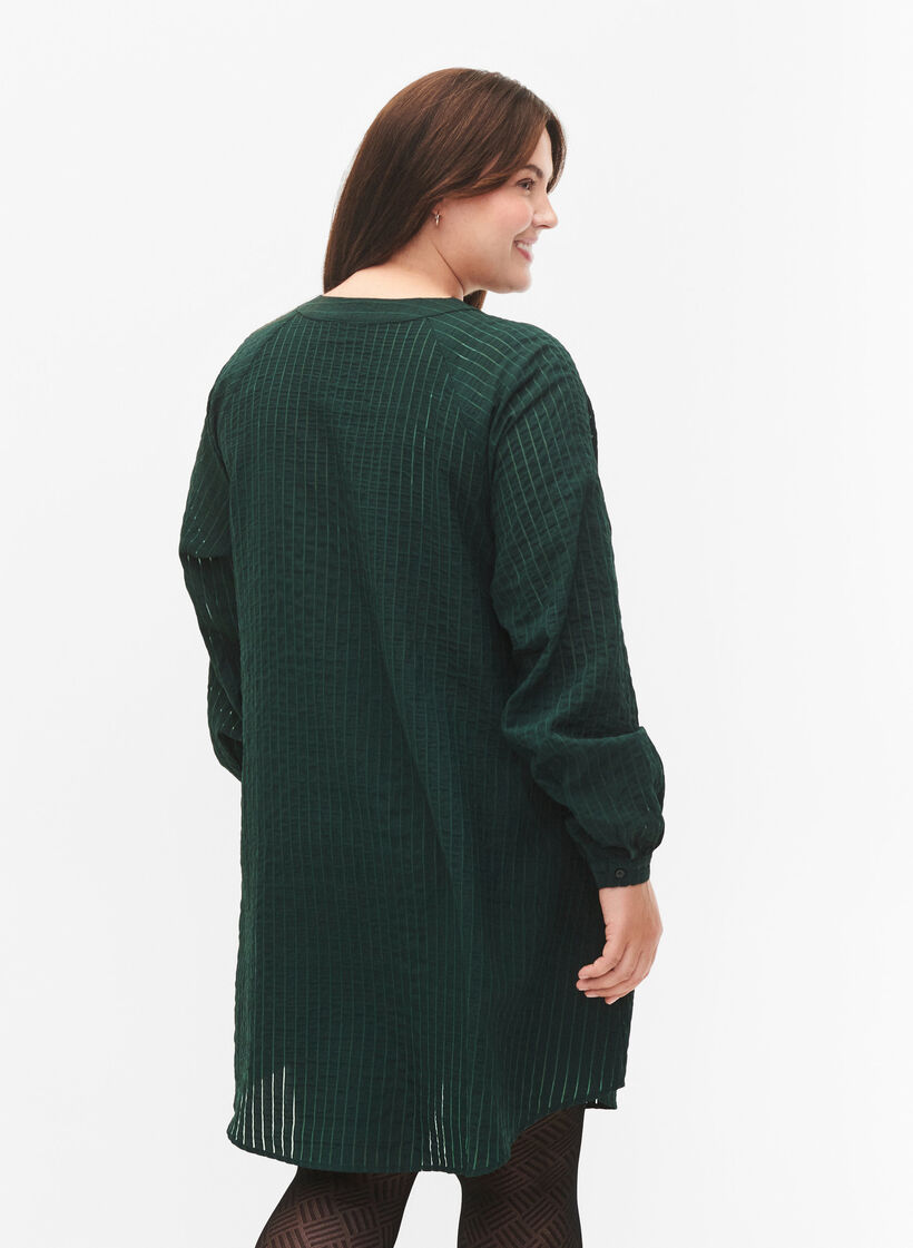 Langer Viskose-Hemd mit gestreiftem Muster, Scarab, Model image number 1