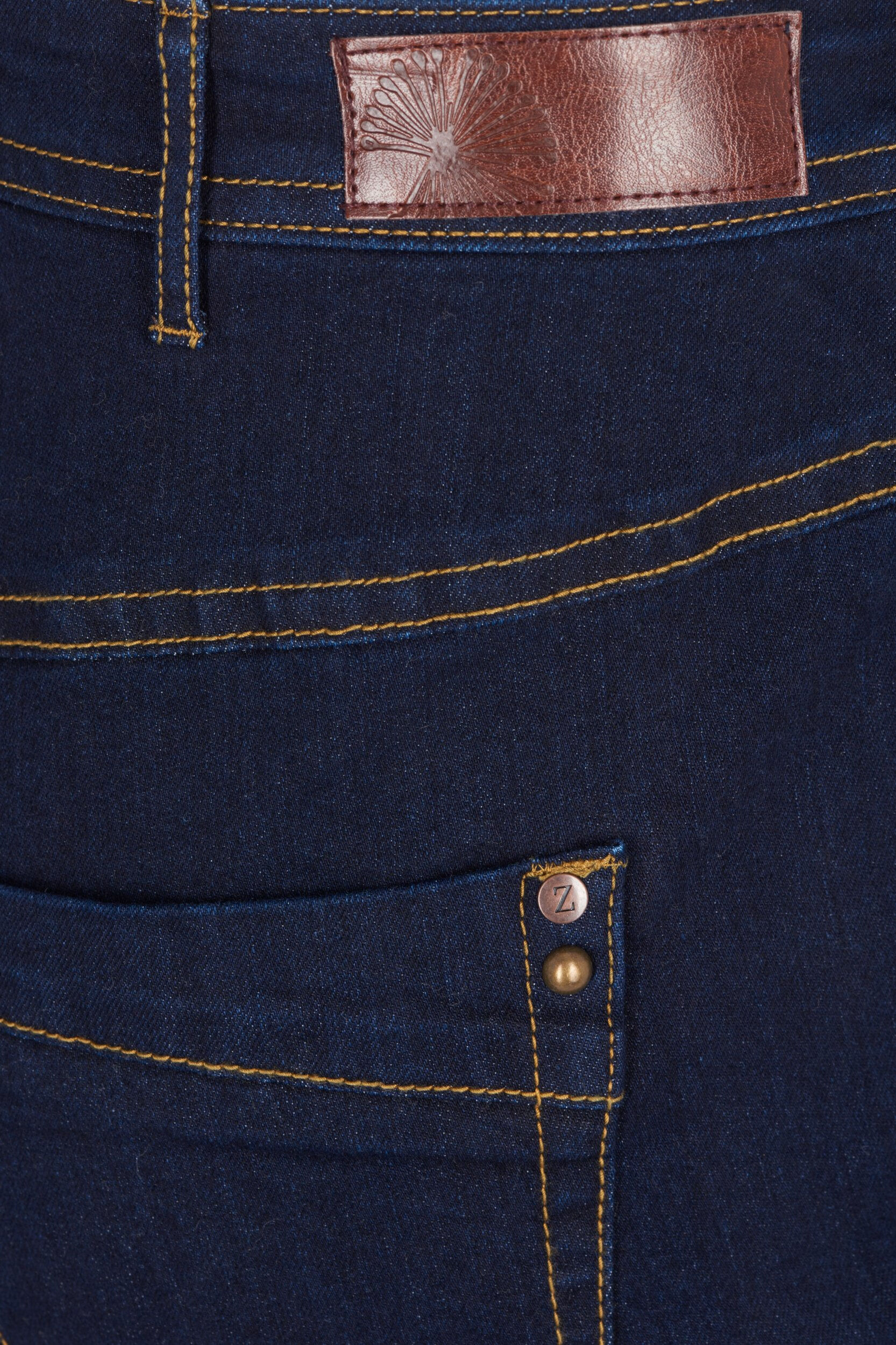 ZizziSlim Fit Vilma Jeans mit hoher Taille, Blau, Packshot image number 3