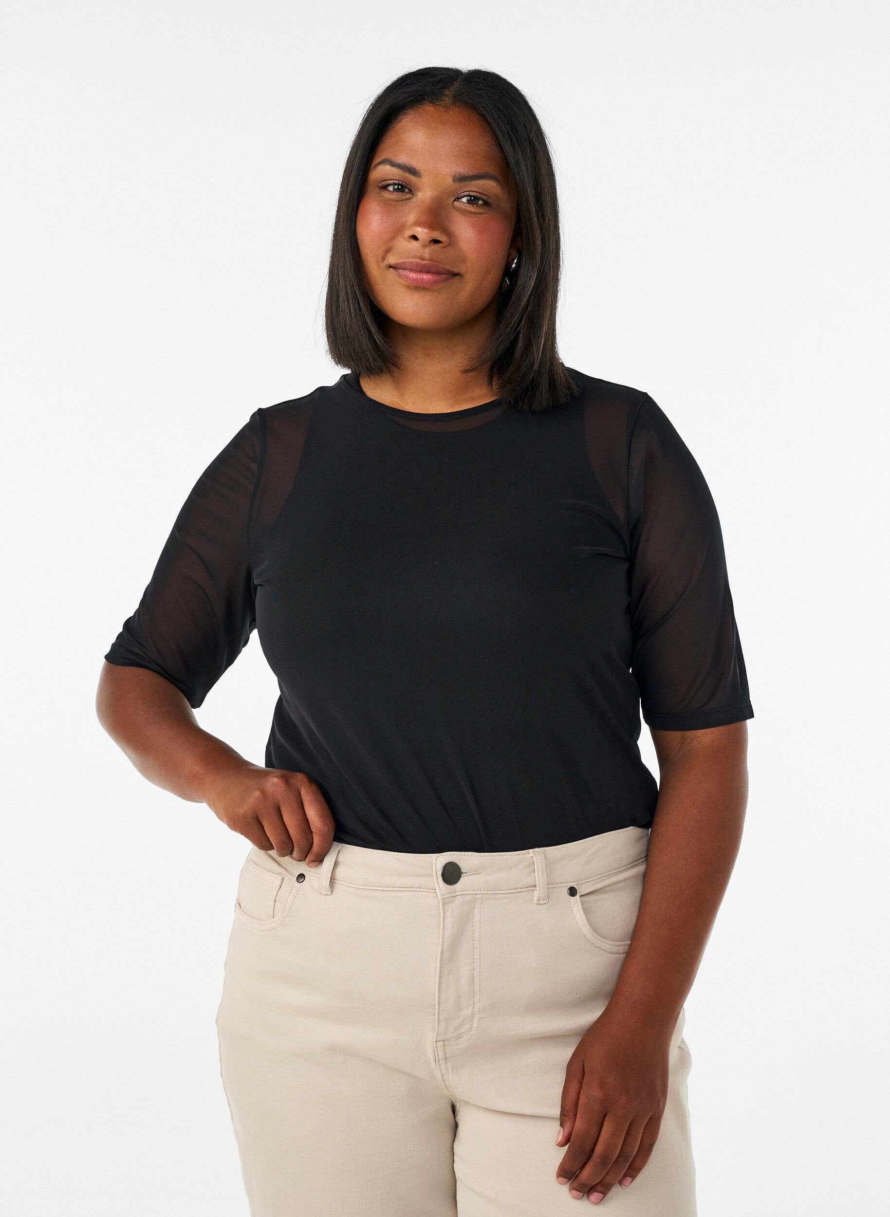 Top aus Mesh mit kurzen &Auml;rmeln und Rundhalsausschnitt, Schwarz, Model