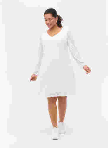 Spitzenkleid mit V-Ausschnitt und langen Ärmeln, Bright White, Model image number 2