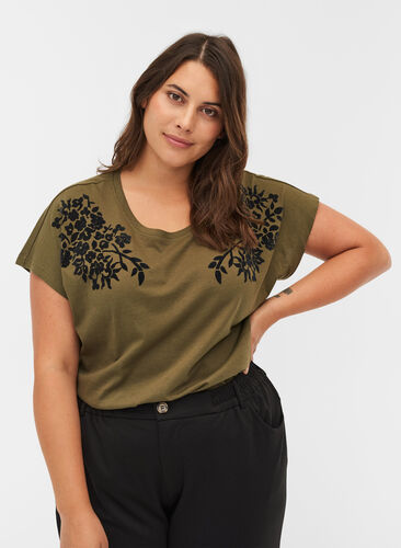 T-Shirt aus Bio-Baumwolle mit Print-Details, Ivy Green, Model image number 0