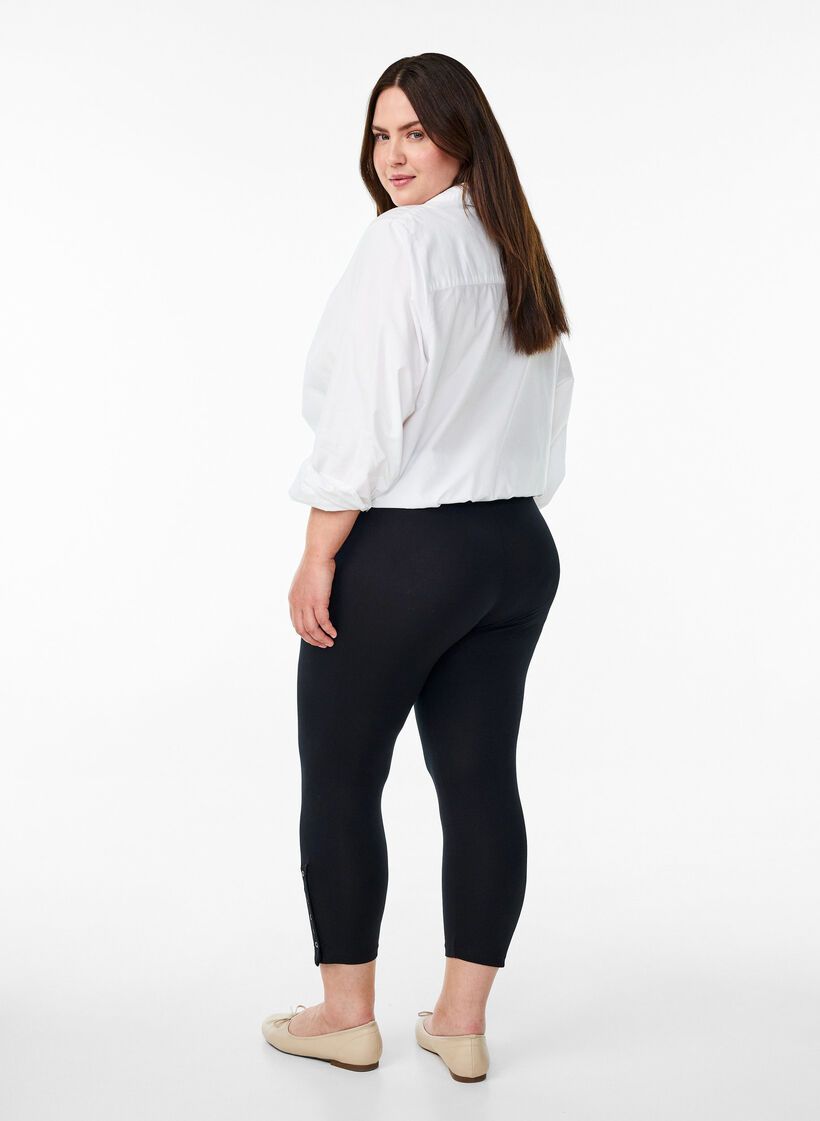 3/4 Leggings mit Kn&ouml;pfen, Schwarz, Model image number 2