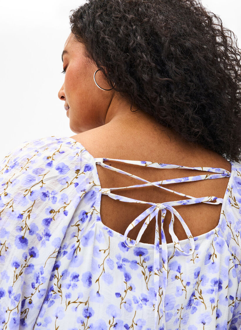 Sommerkleid mit Blumenmotiv und Spitzendetails, Sand Verbena AOP, Model image number 3