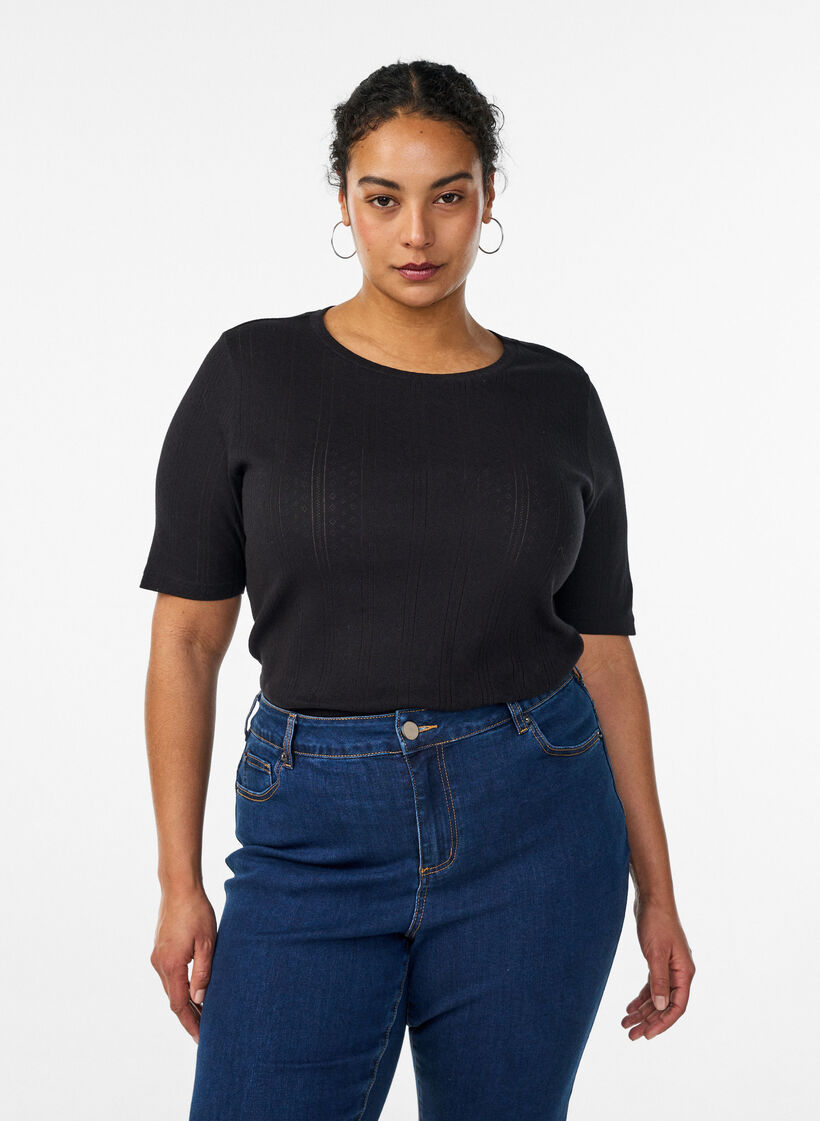 T-Shirt aus Baumwolle mit Lochstickerei, Schwarz, Model image number 0