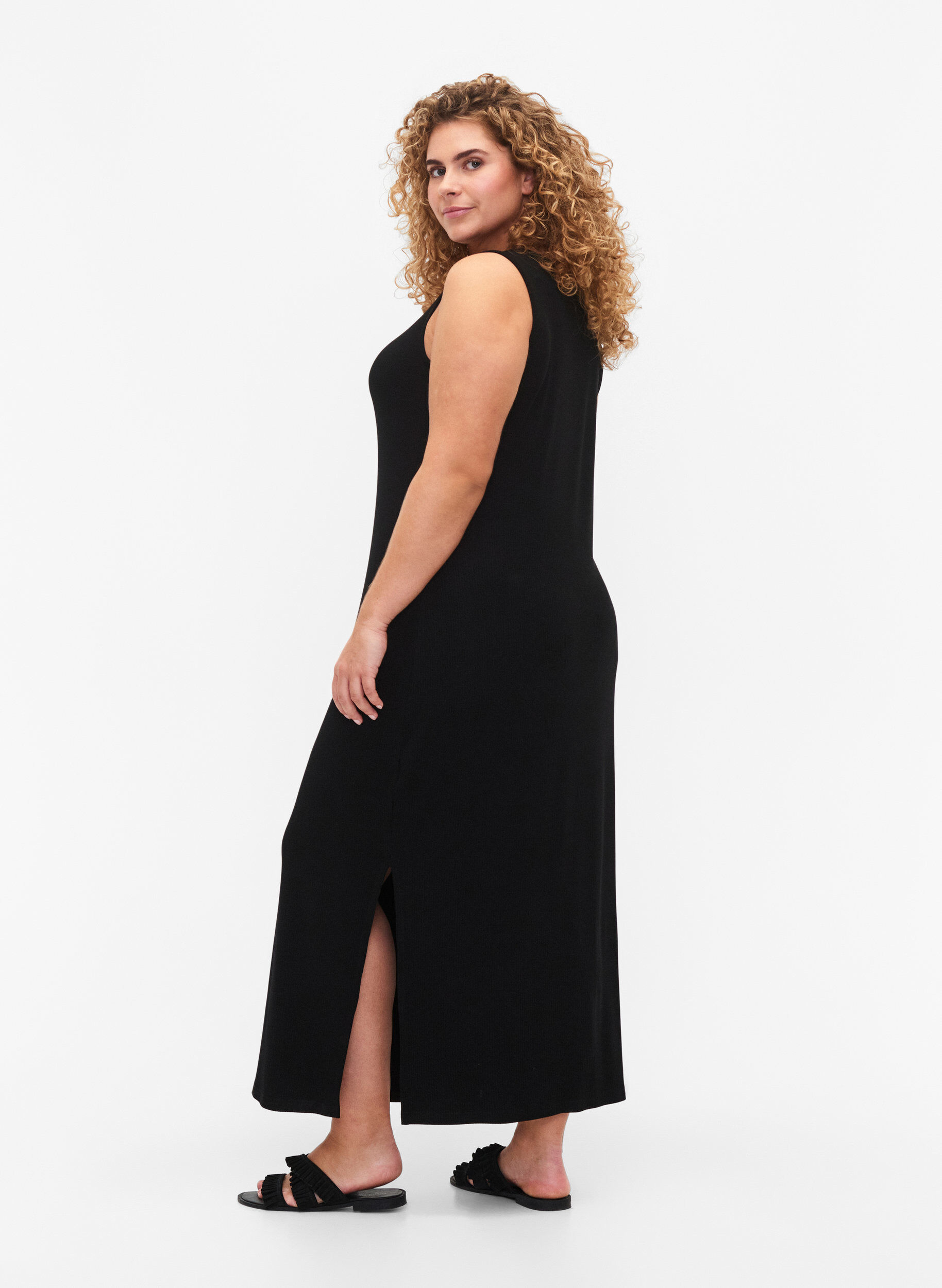 Zizzi&Auml;rmelloses geripptes Kleid aus Viskose, Schwarz, Model image number 1