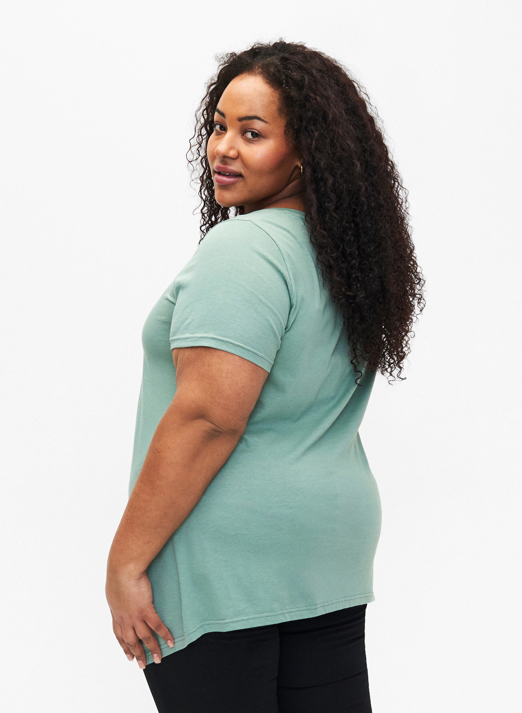 ZizziBaumwoll-T-Shirt mit kurzen &Auml;rmeln, Chinois G. W. Love, Model image number 1