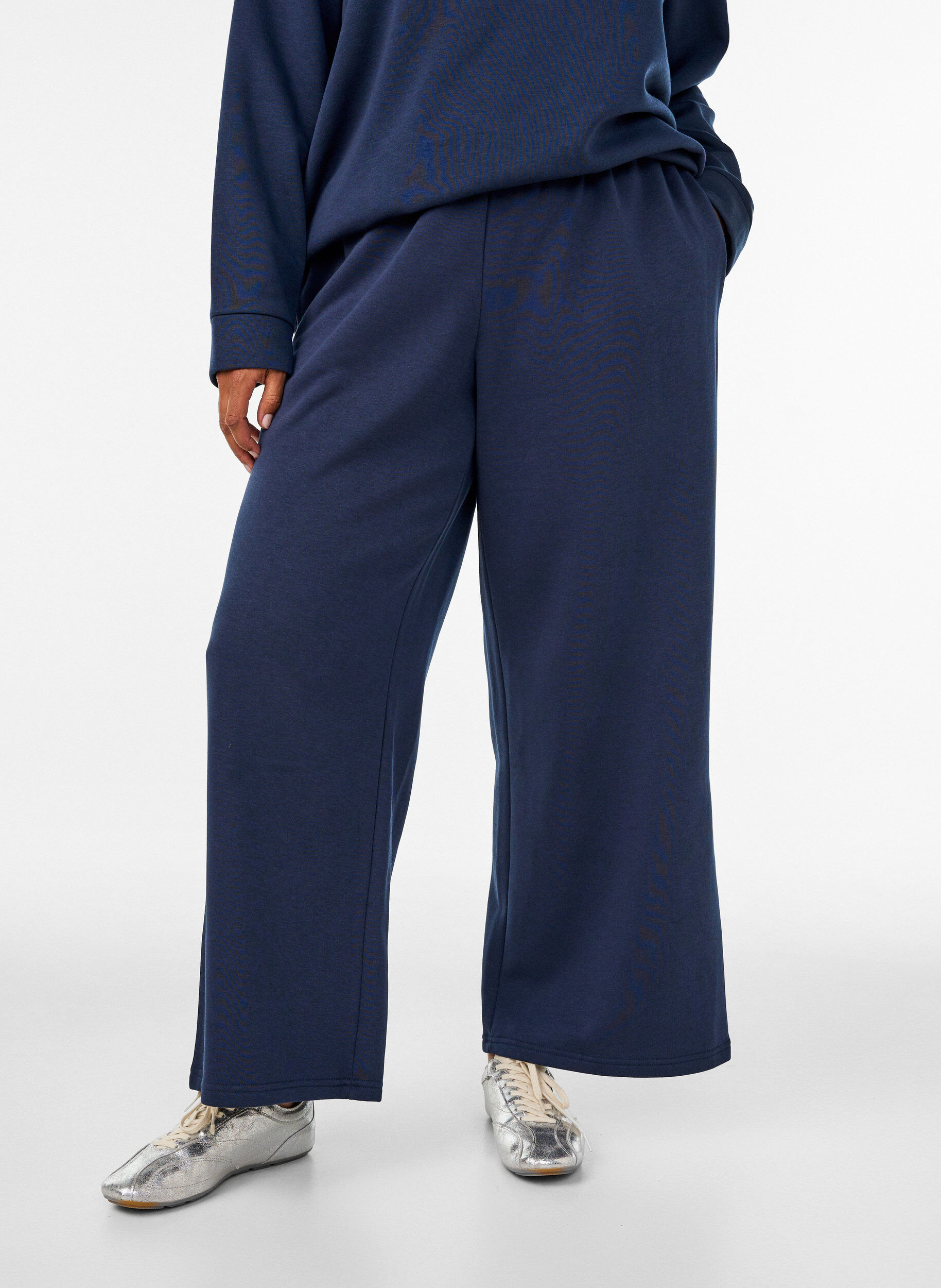 ZizziHoch taillierte Sweatpants mit weitem Bein, Blau, Model image number 2