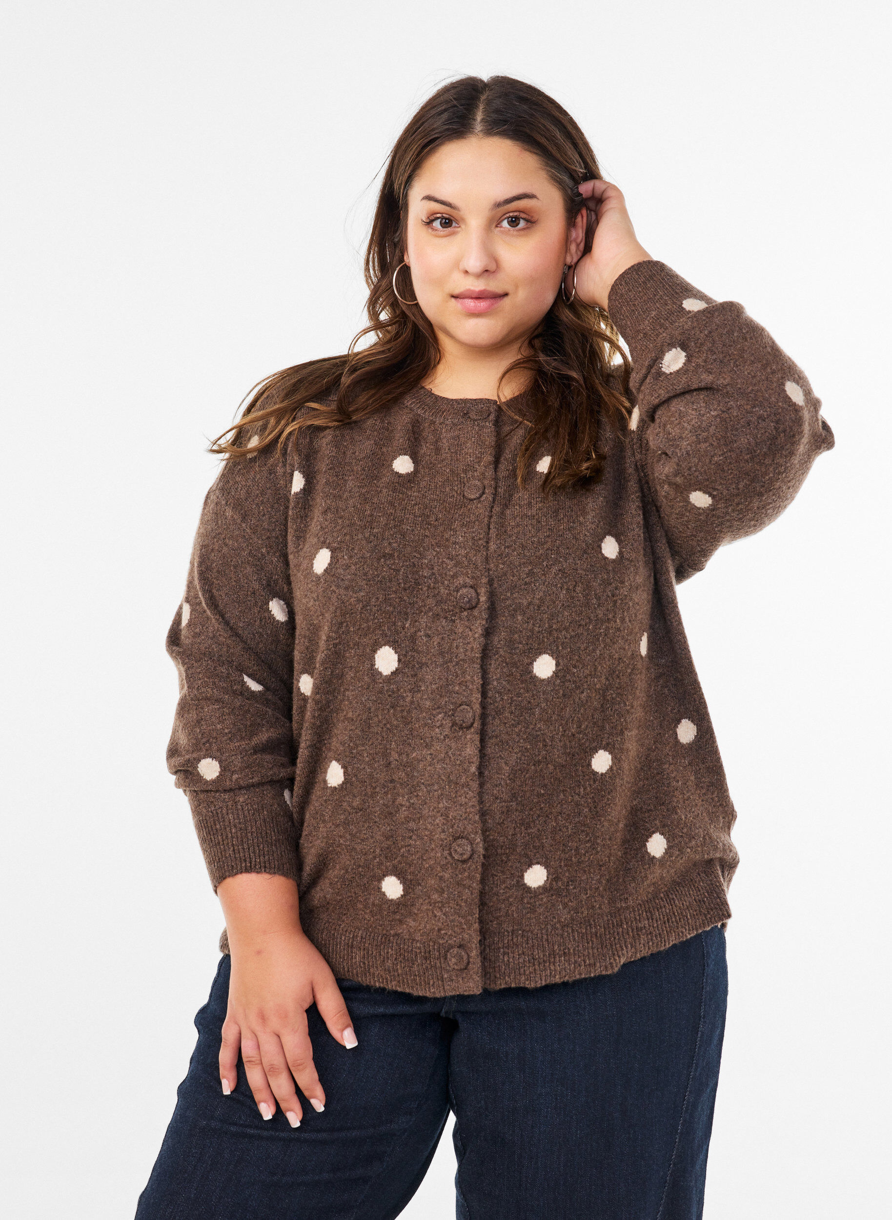 Strickjacke mit Punktmuster, Braun, Model