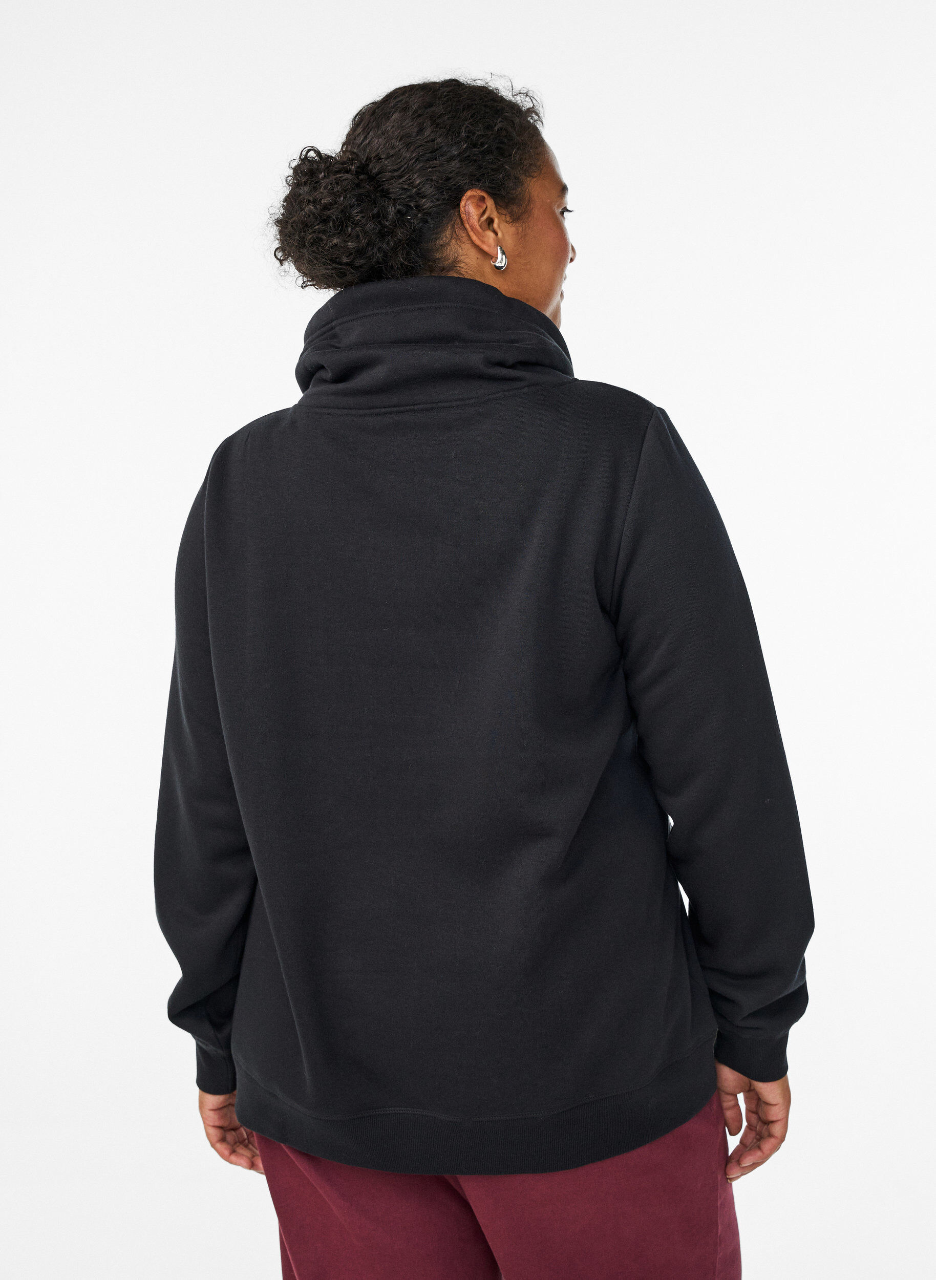 ZizziSweatshirt mit Stehkragen und Taschen, Schwarz, Model image number 2