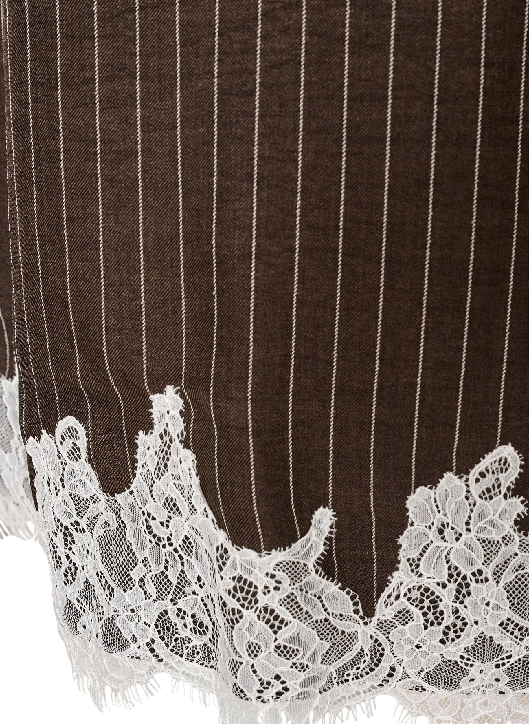 ZizziKnielanges Kleid mit Nadelstreifen und Spitzenbesatz, Braun, Packshot image number 4