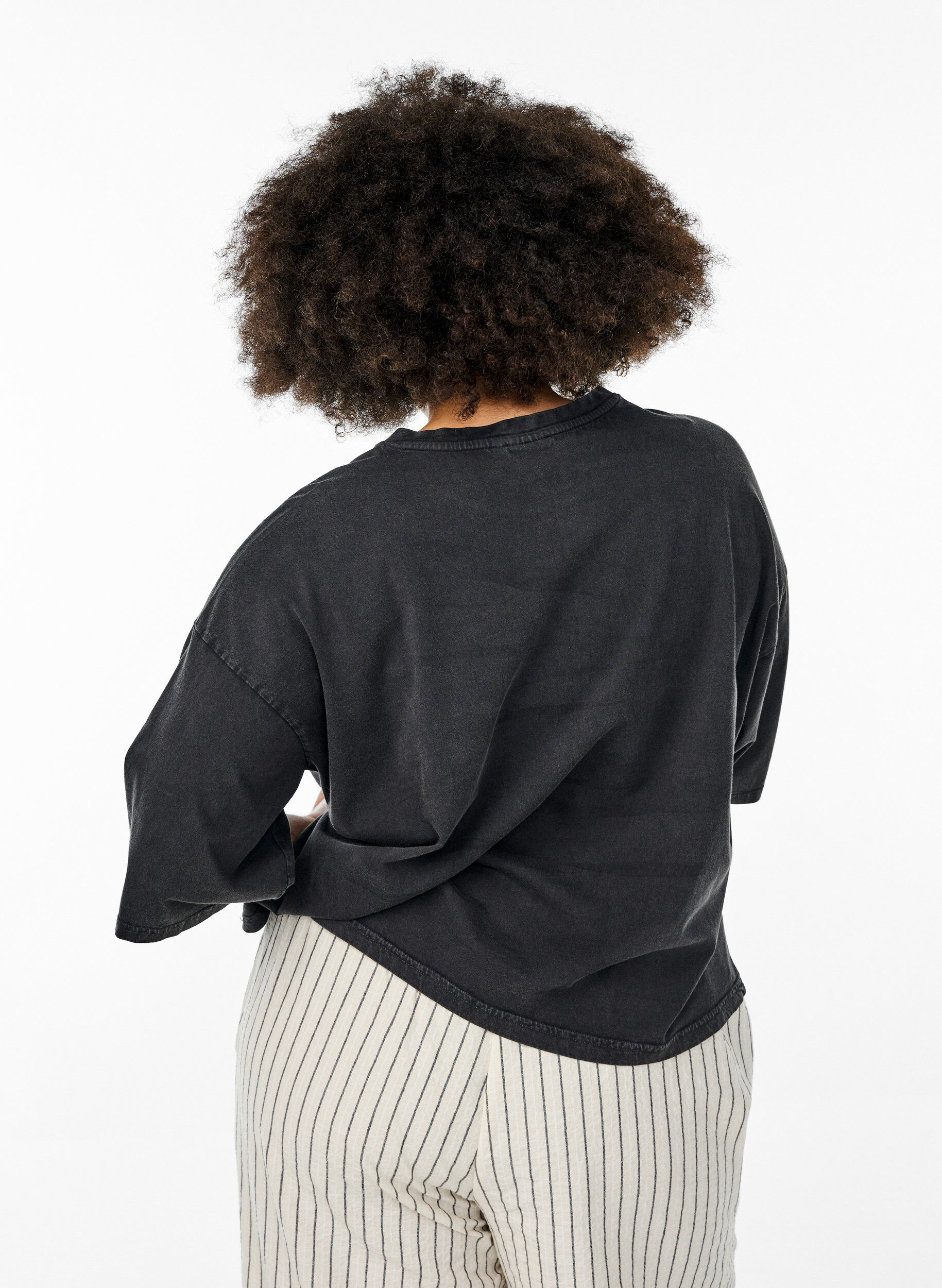 ZizziKurzes T-Shirt mit Lockere Passform, Grau, Model image number 2