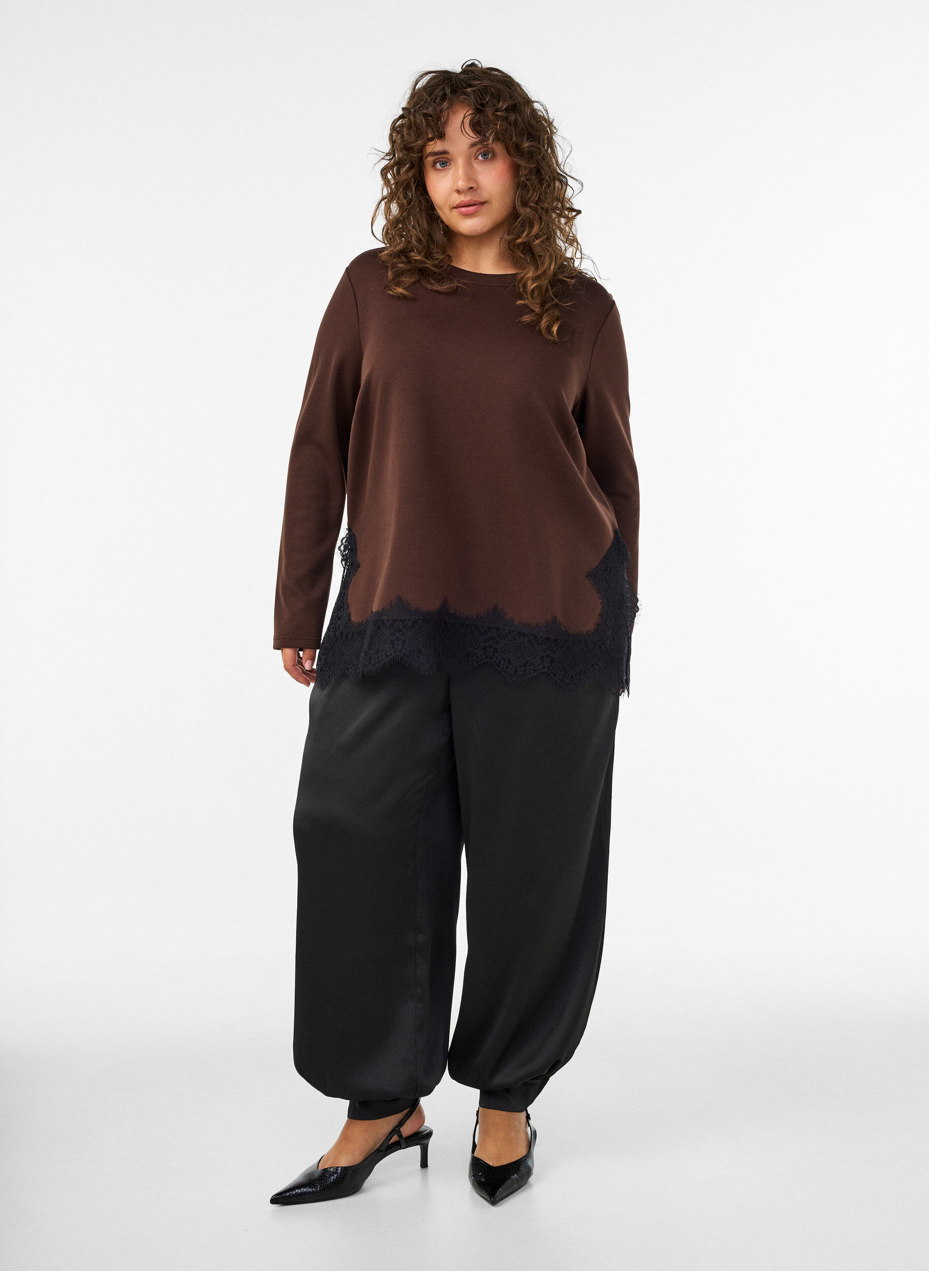 ZizziBluse aus Jersey mit Spitzen, Braun, Model image number 1