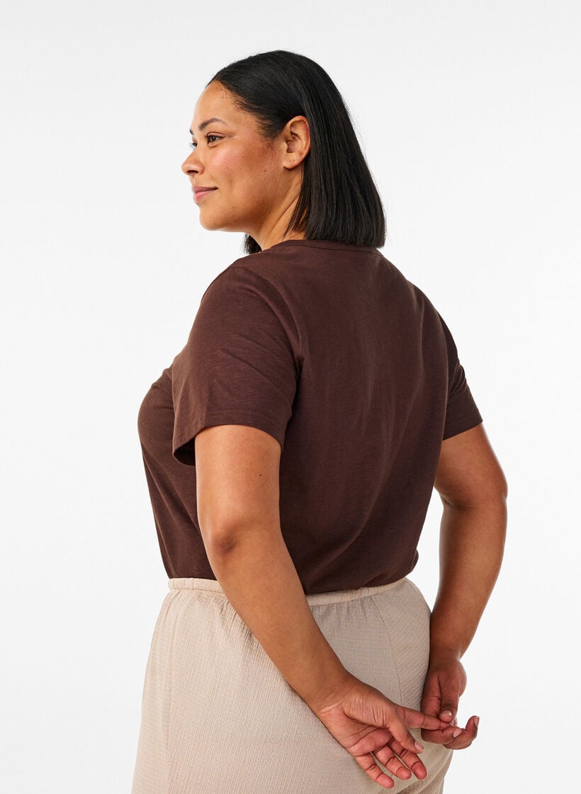 T-Shirt mit Knopfleiste, Braun, Model image number 2