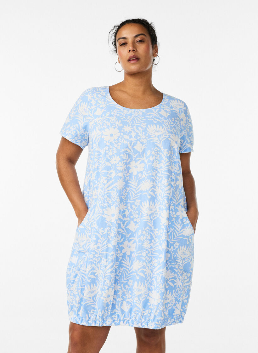 Kurz&auml;rmliges Baumwollkleid mit Aufdruck, Vanille, Model image number 0
