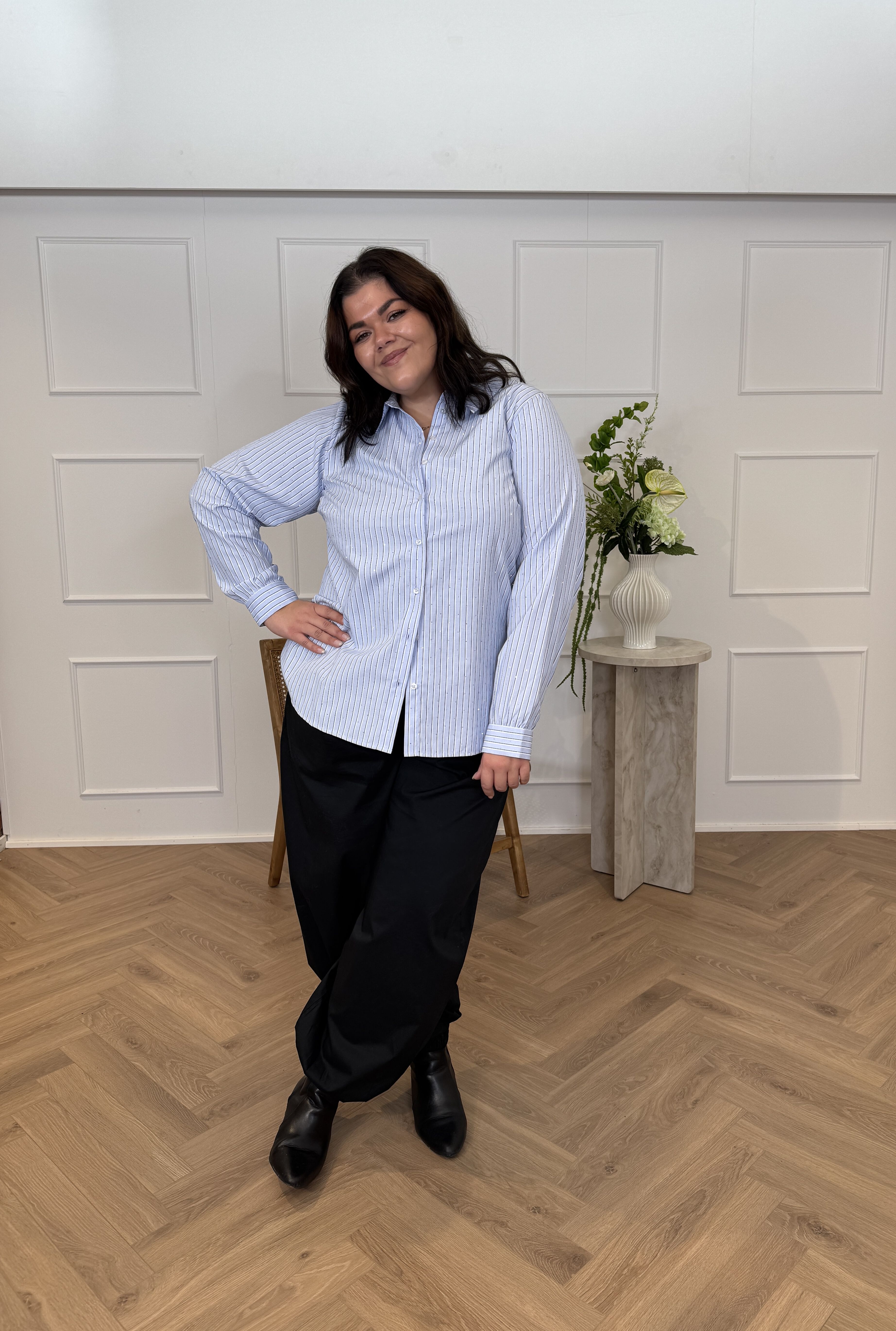 ZizziTRENDING, , Model