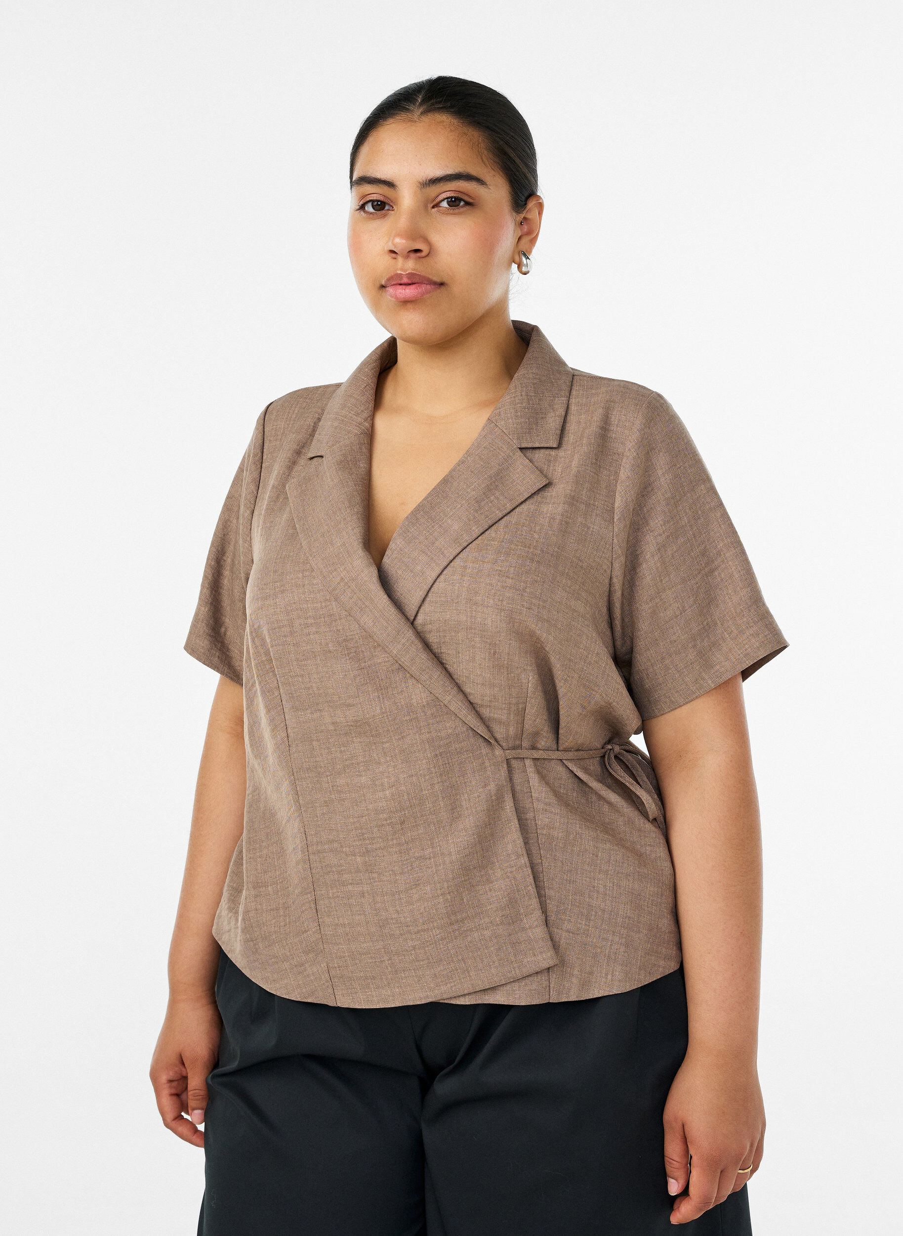 ZizziWickelbluse mit Bindeband, Braun, Model image number 0