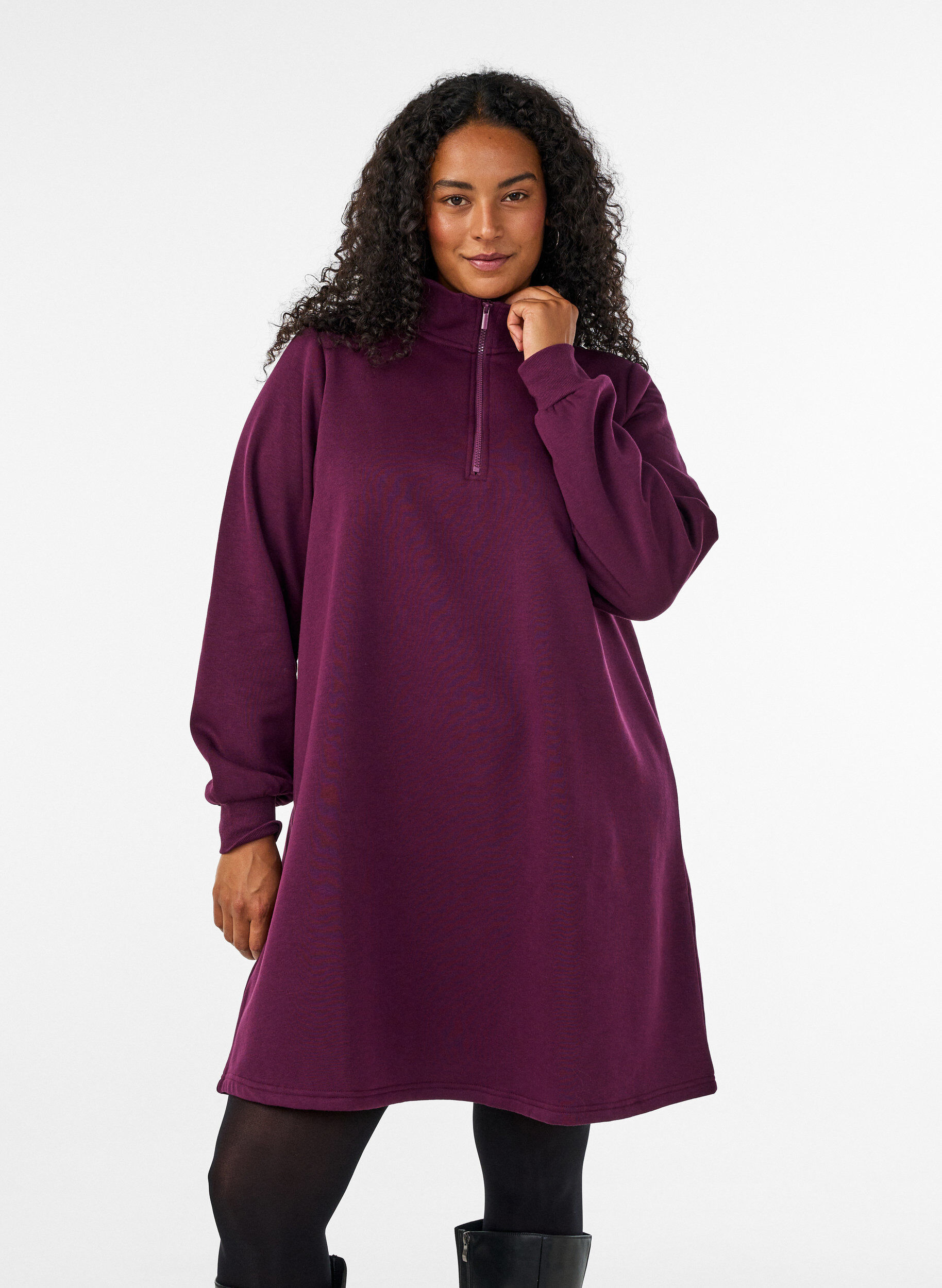 ZizziSweatkleid mit hohem Rippkragen und Rei&szlig;verschluss, Lila, Model image number 0