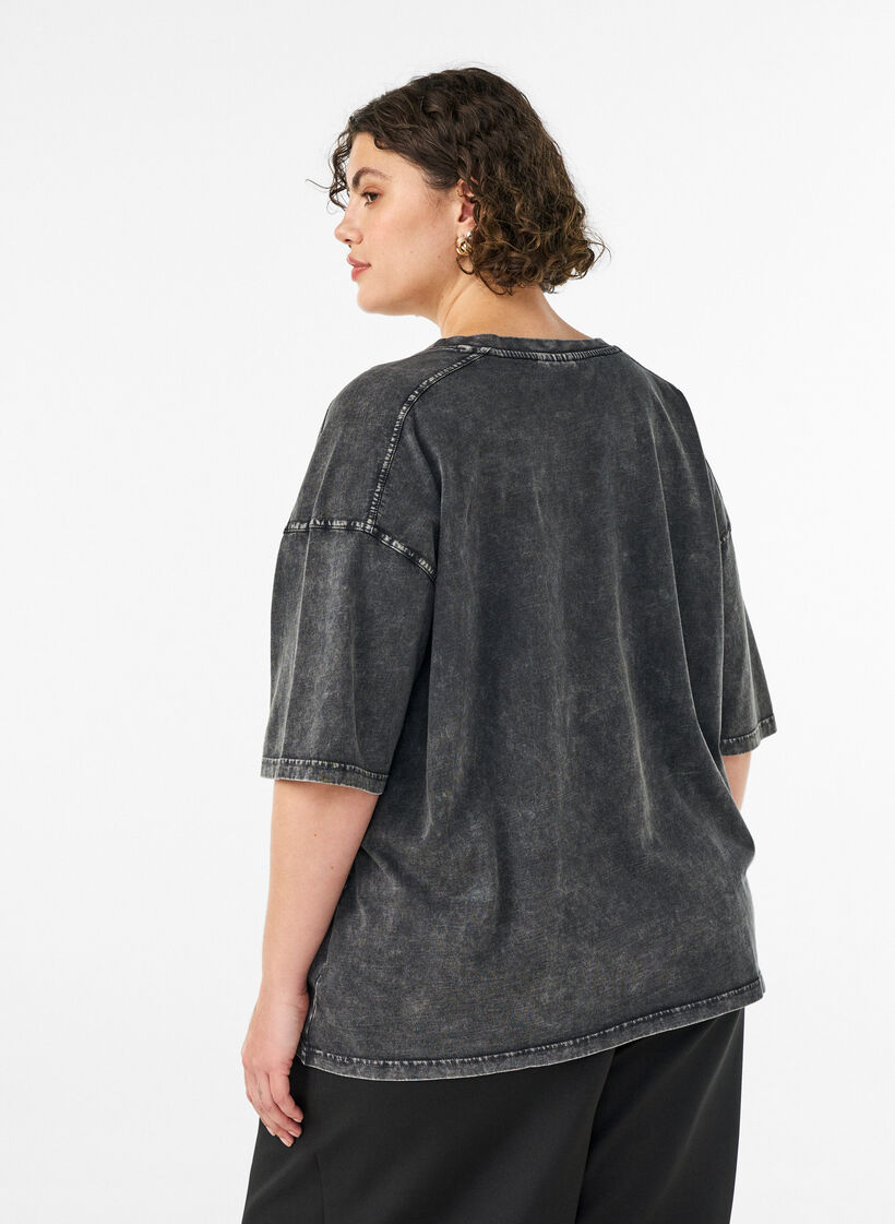 Oversized T-Shirt aus Bio-Baumwolle mit College-Print, Schwarz, Model image number 2