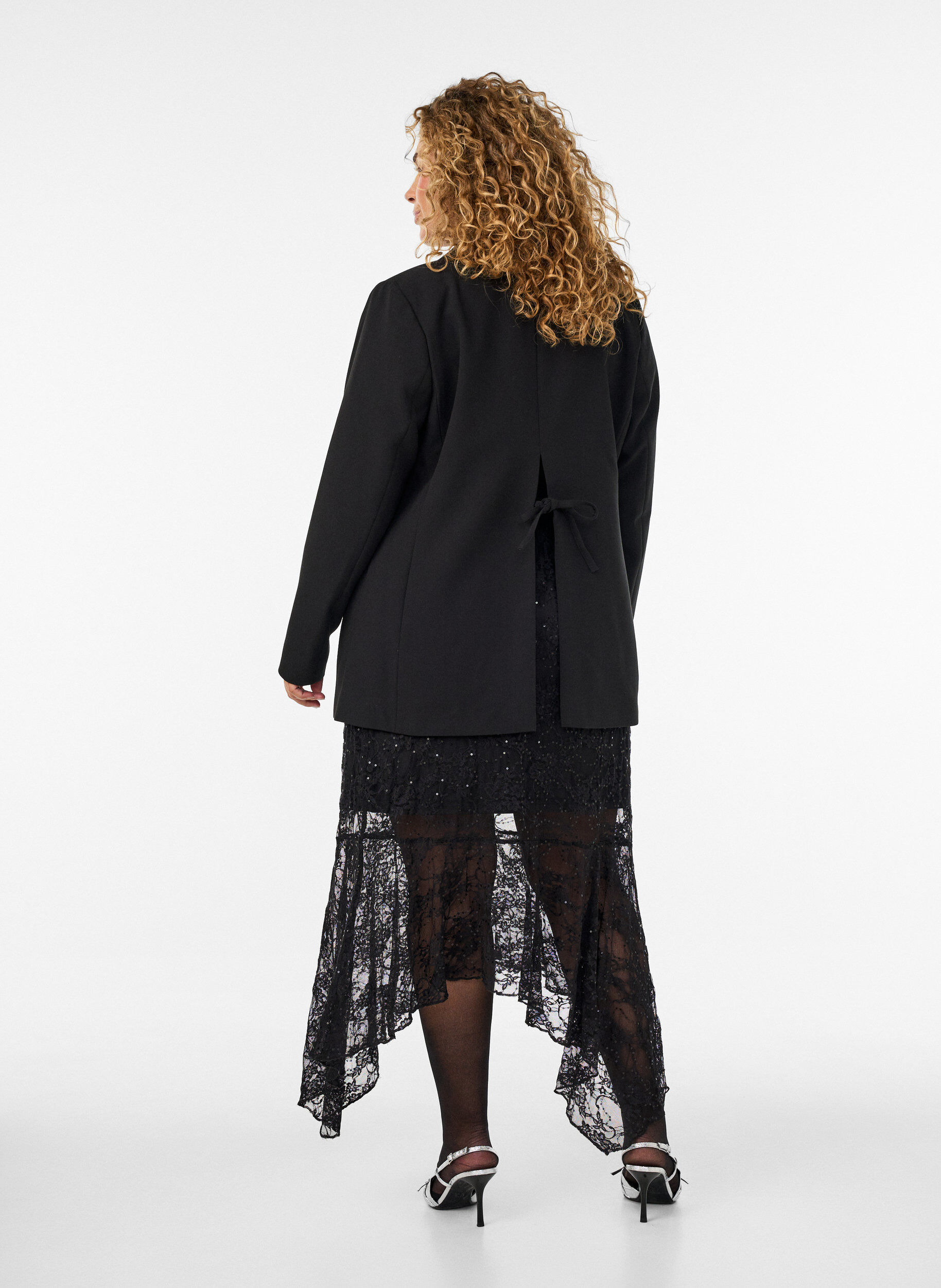 ZizziMidirock aus Spitze mit Pailletten, Schwarz, Model image number 2