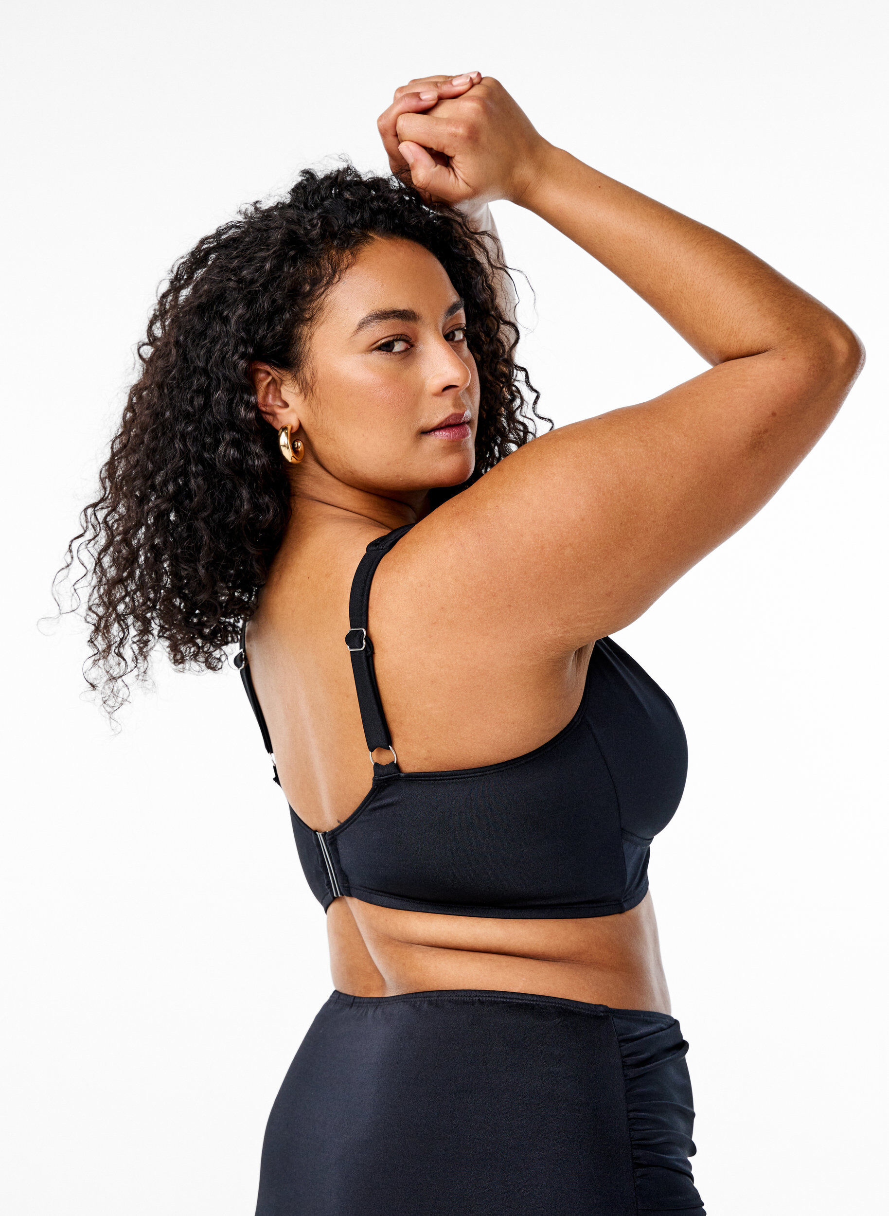 ZizziBikinioberteil mit voller Abdeckung, Schwarz, Model image number 2